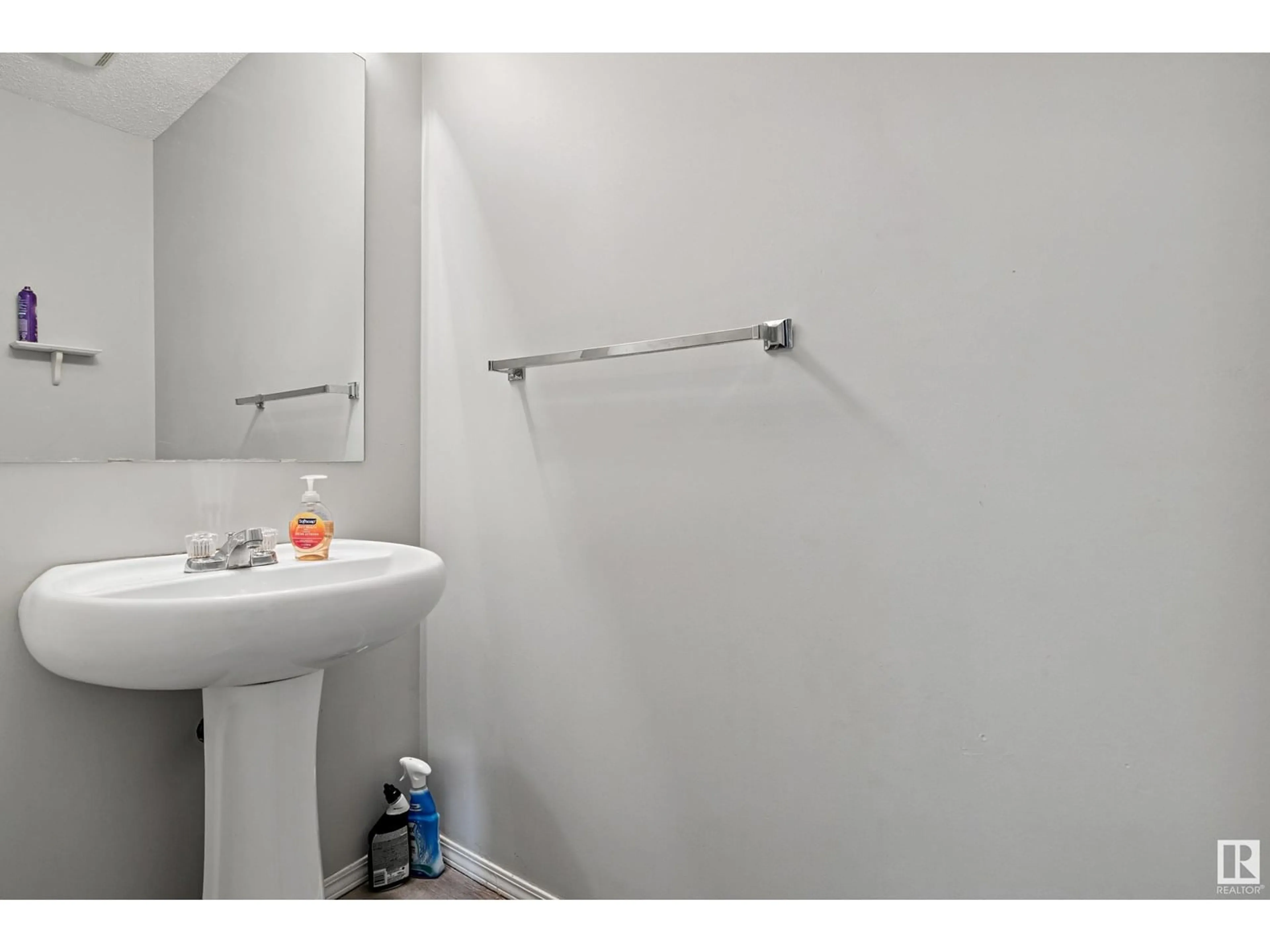 Standard bathroom, unknown for 42 - 10909 106 ST NW, Edmonton Alberta T5H4M7