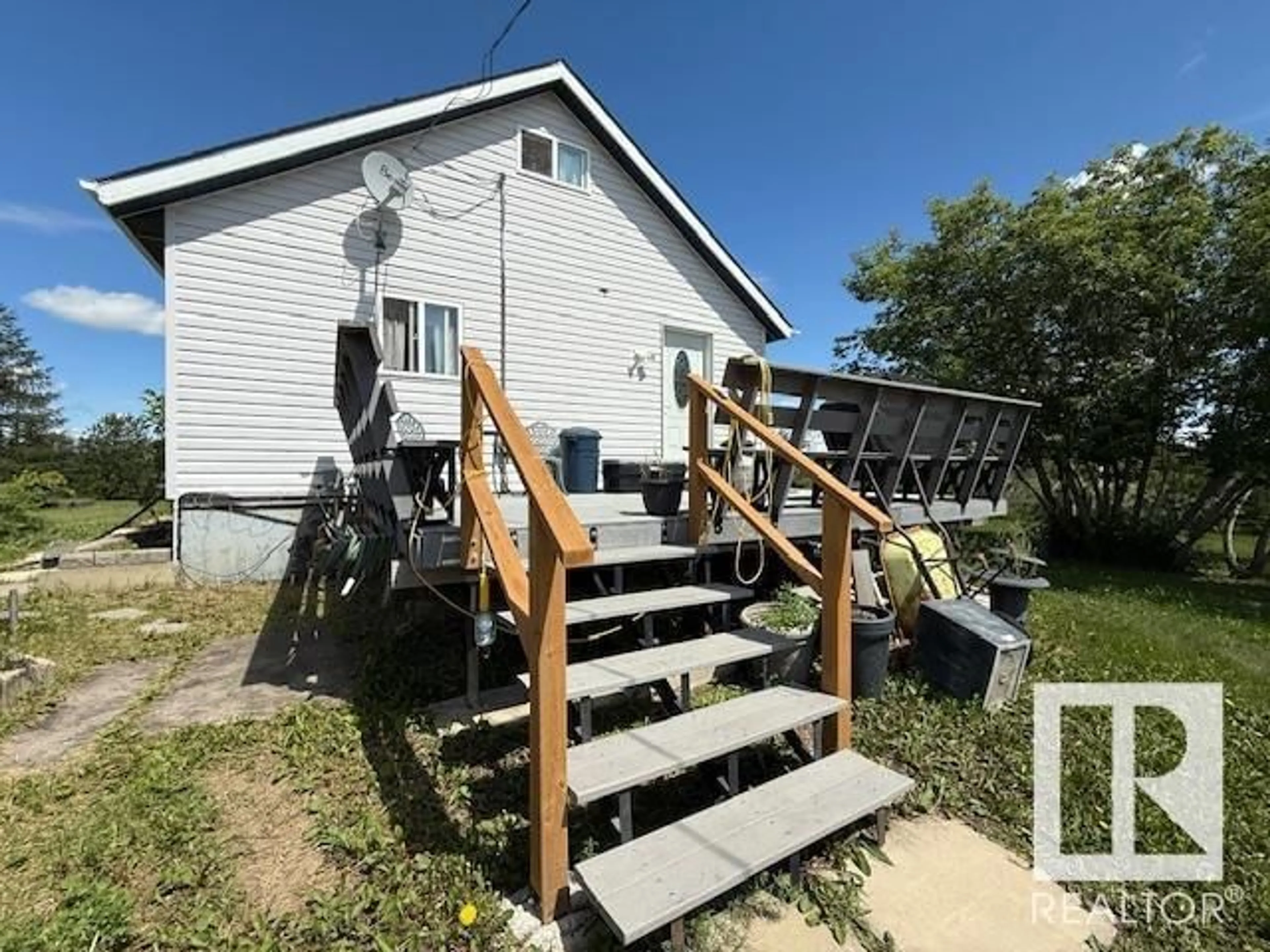 Shed for 501043 RR 23, Rural Vermilion River County Alberta T0B0L0