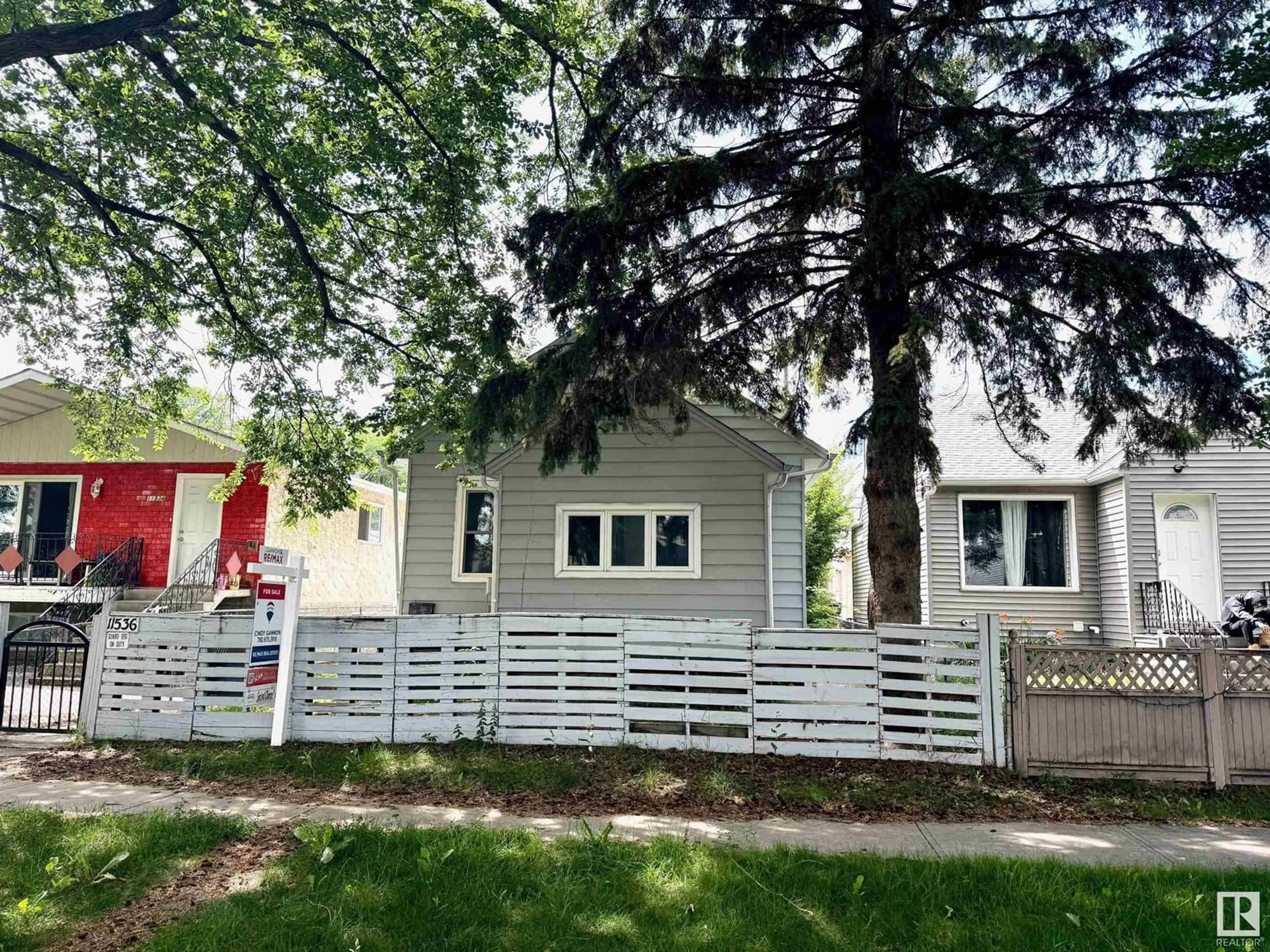 Home with vinyl exterior material, street for 11536 83 ST, Edmonton Alberta T5B2Y5