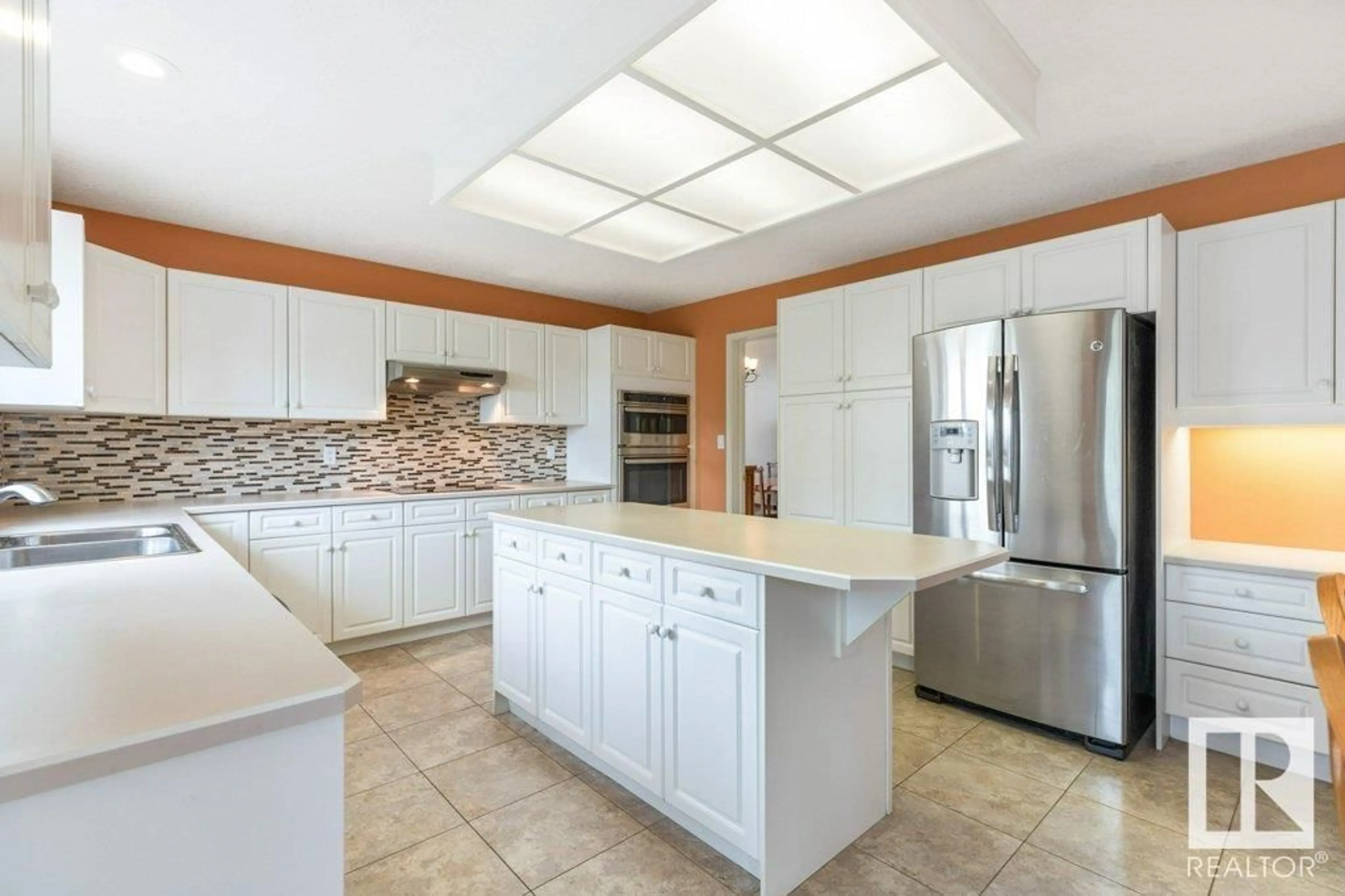 Open concept kitchen, ceramic/tile floor for 948 WALLBRIDGE PL, Edmonton Alberta T6M2L7