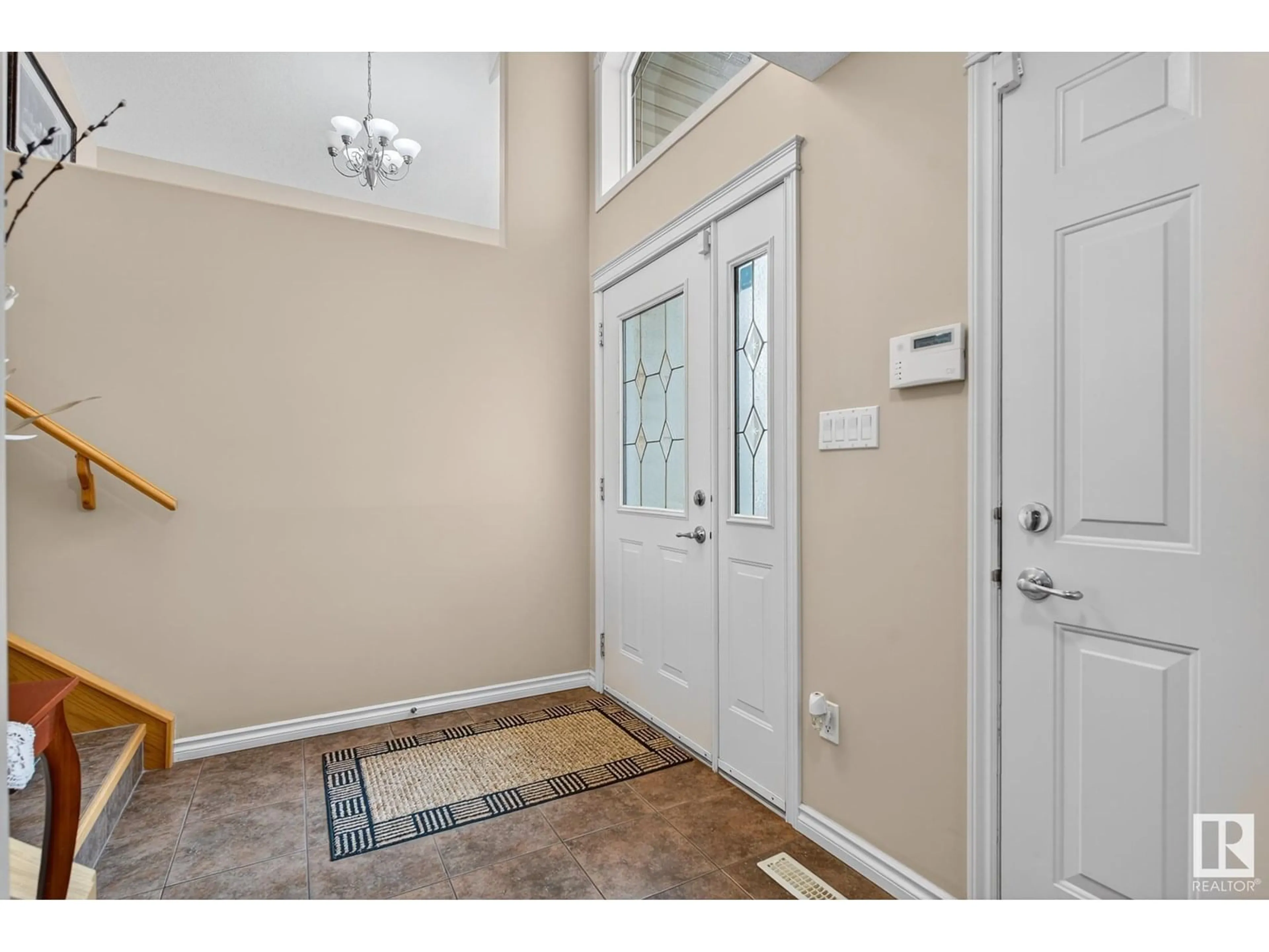 Indoor entryway for 7335 164 AV, Edmonton Alberta T5Z3Y3