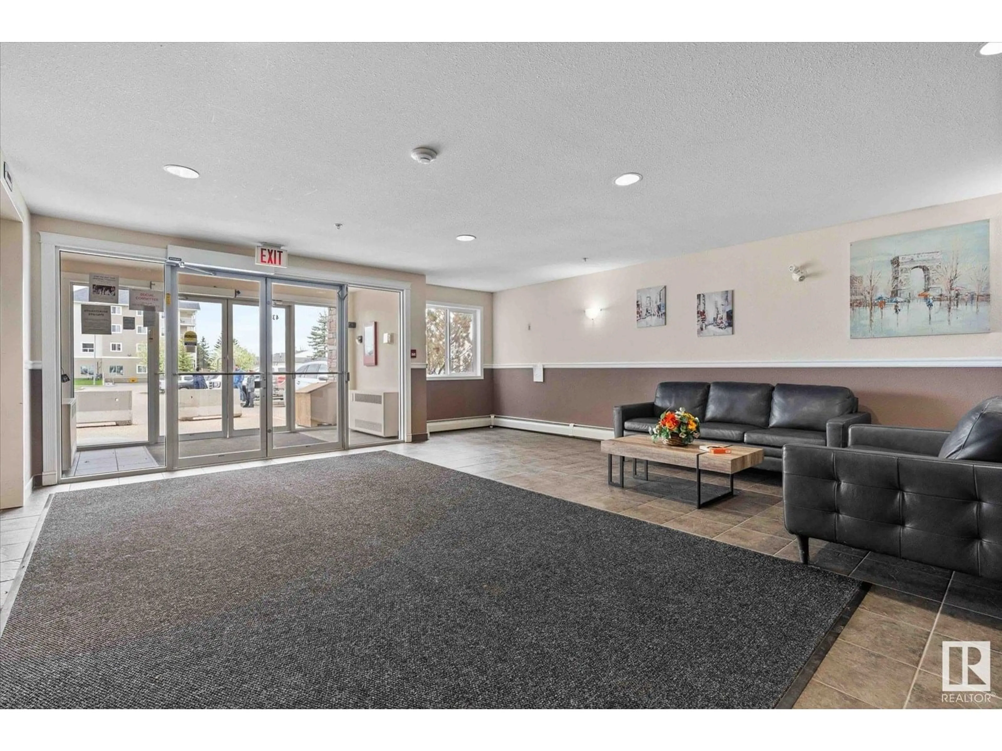 Indoor foyer for #322 - 4309 33 ST, Stony Plain Alberta T7Z0C4