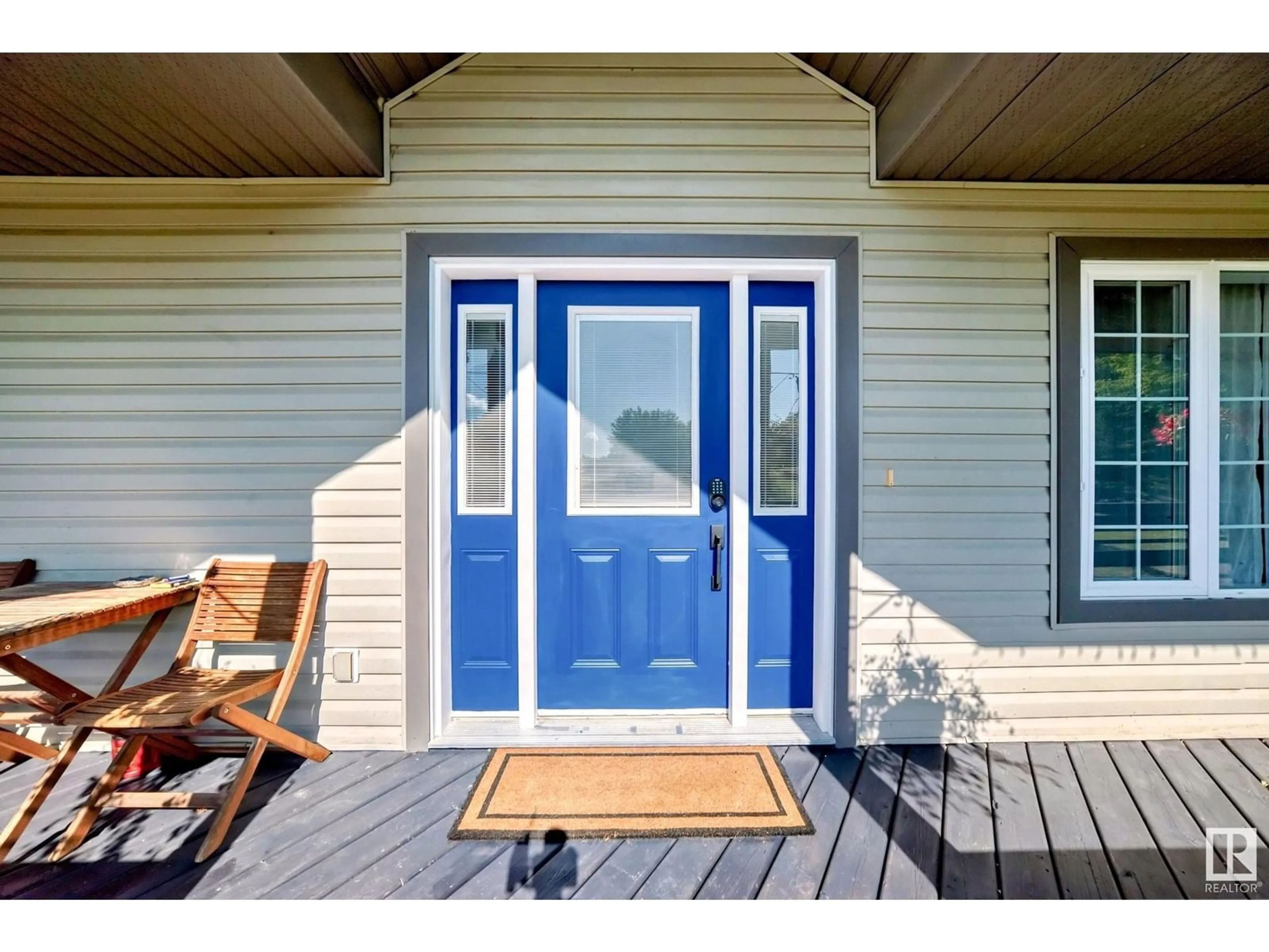 Indoor entryway for 206 - 55109 HIGHWAY 777, Rural Lac Ste. Anne County Alberta T0E1V0
