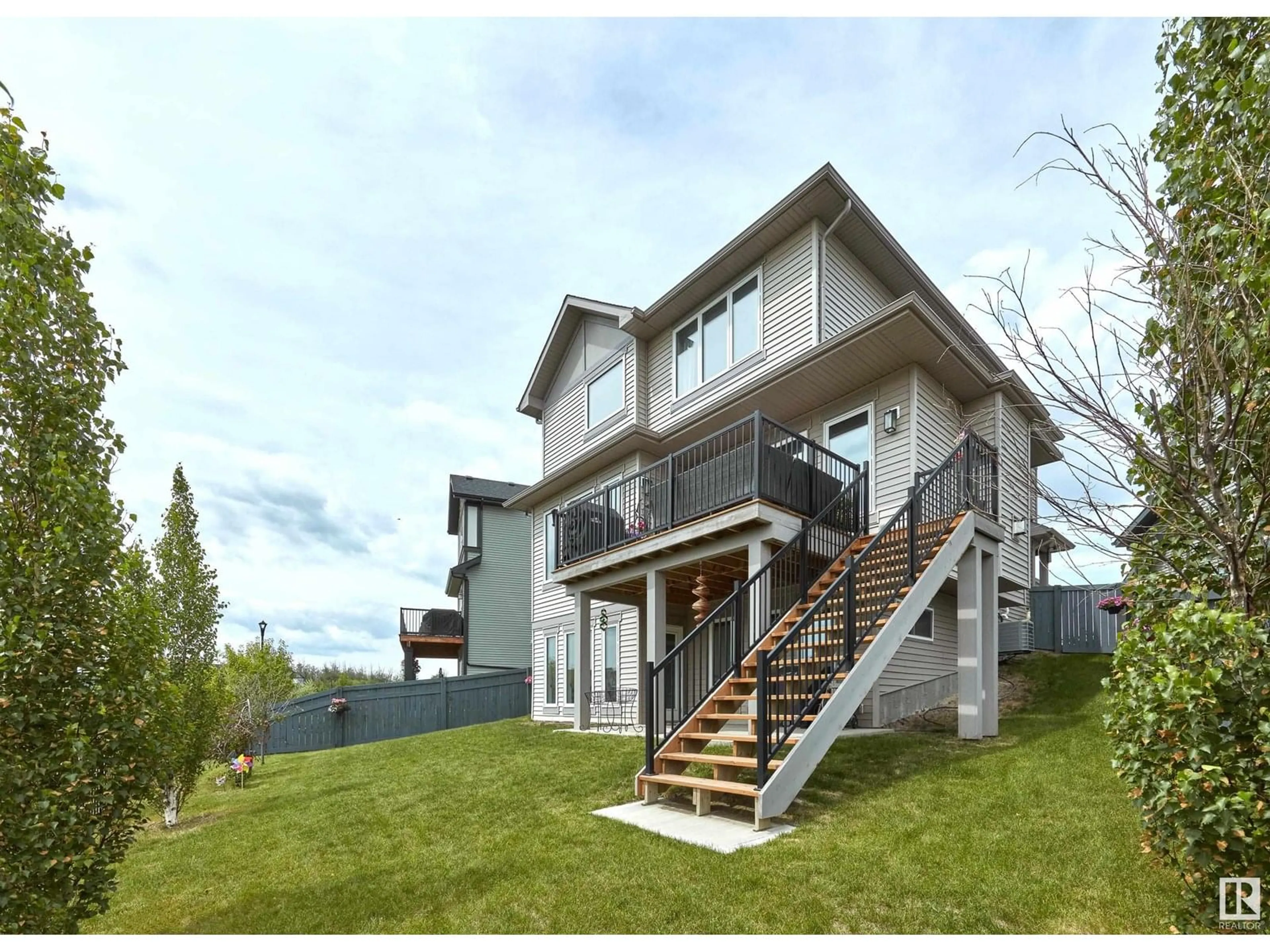 Home with vinyl exterior material, mountain view for SW - 1527 DARBY BA, Edmonton Alberta T6W4N5