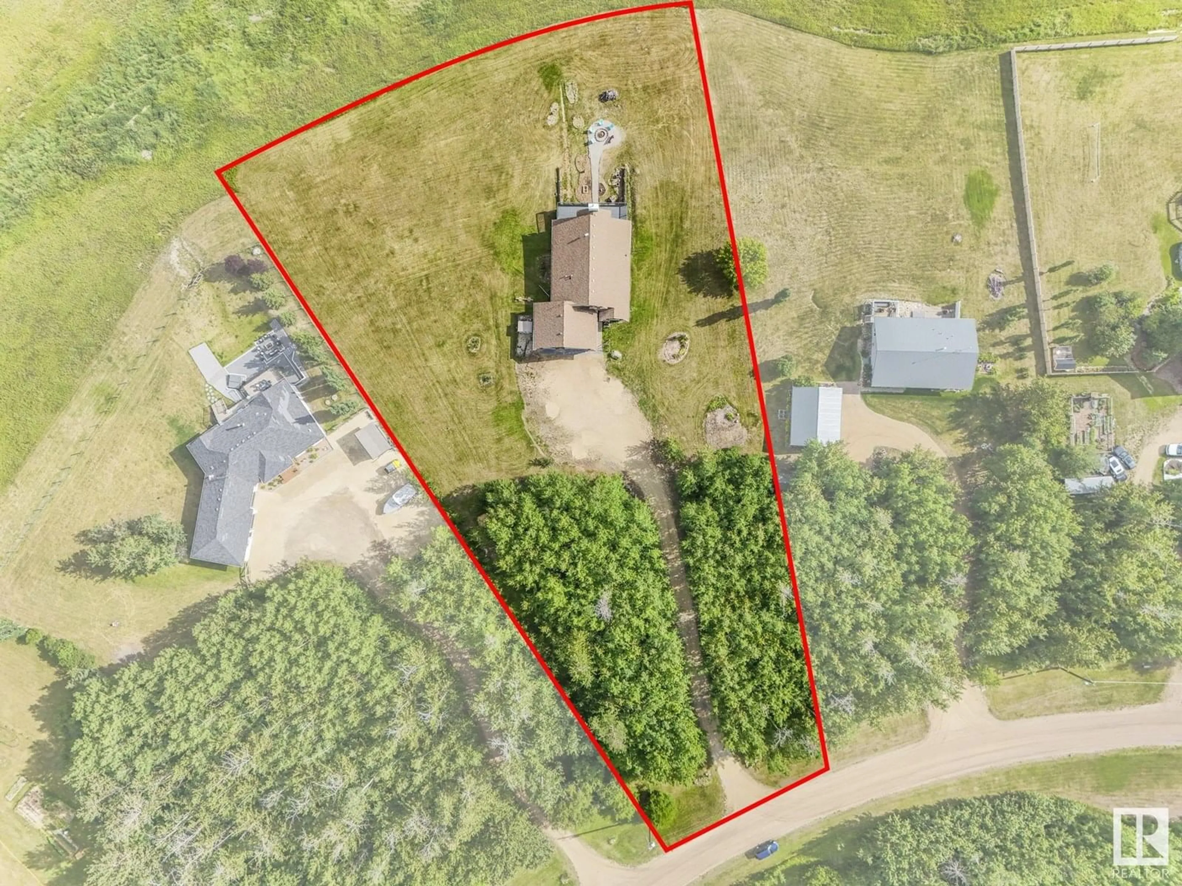 A pic from outside/outdoor area/front of a property/back of a property/a pic from drone, building for 260 21539 TWP ROAD 503, Rural Leduc County Alberta T0B3M2