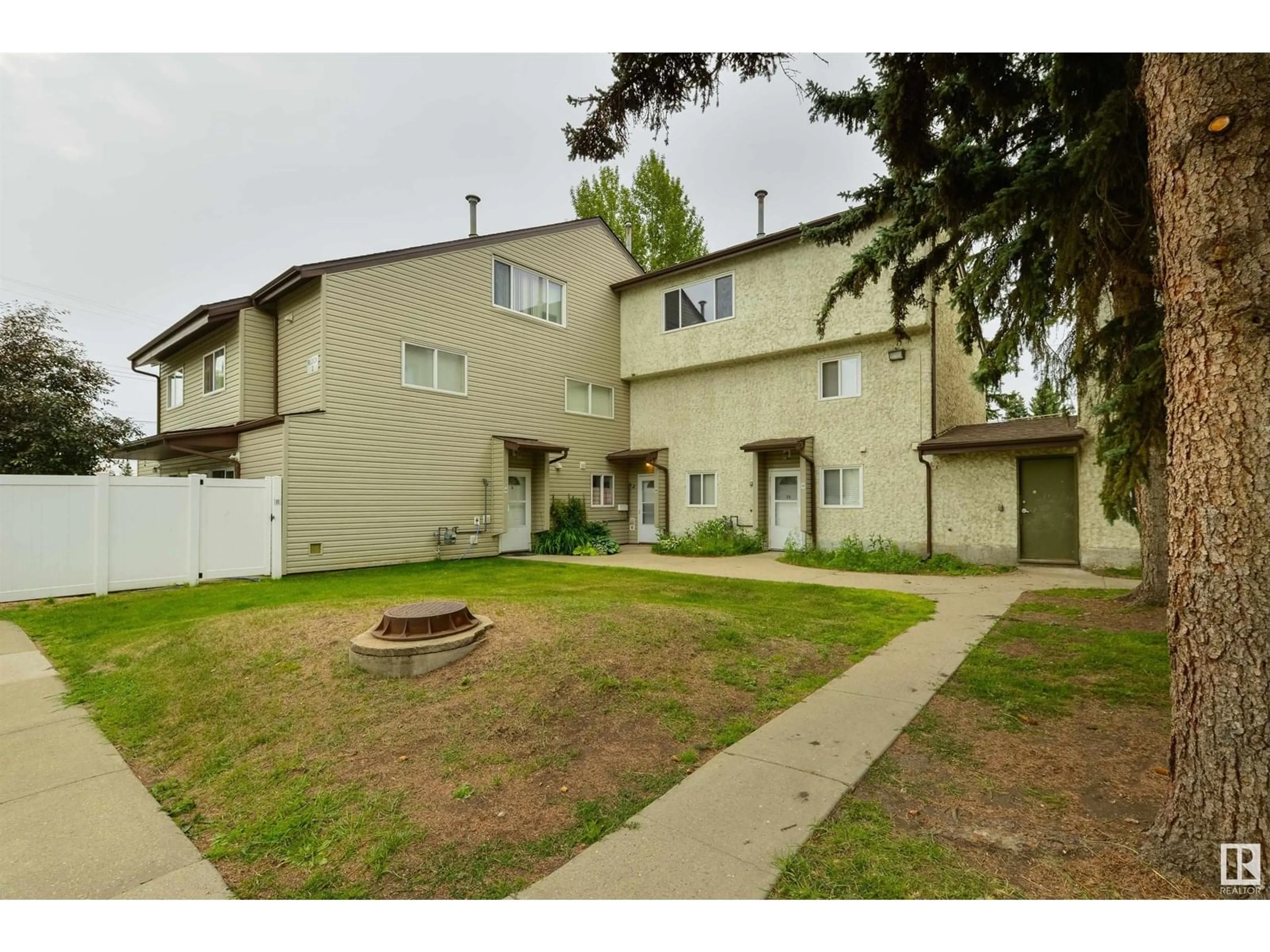 Unknown for NW - 2B MEADOWLARK VG, Edmonton Alberta T5R5X3