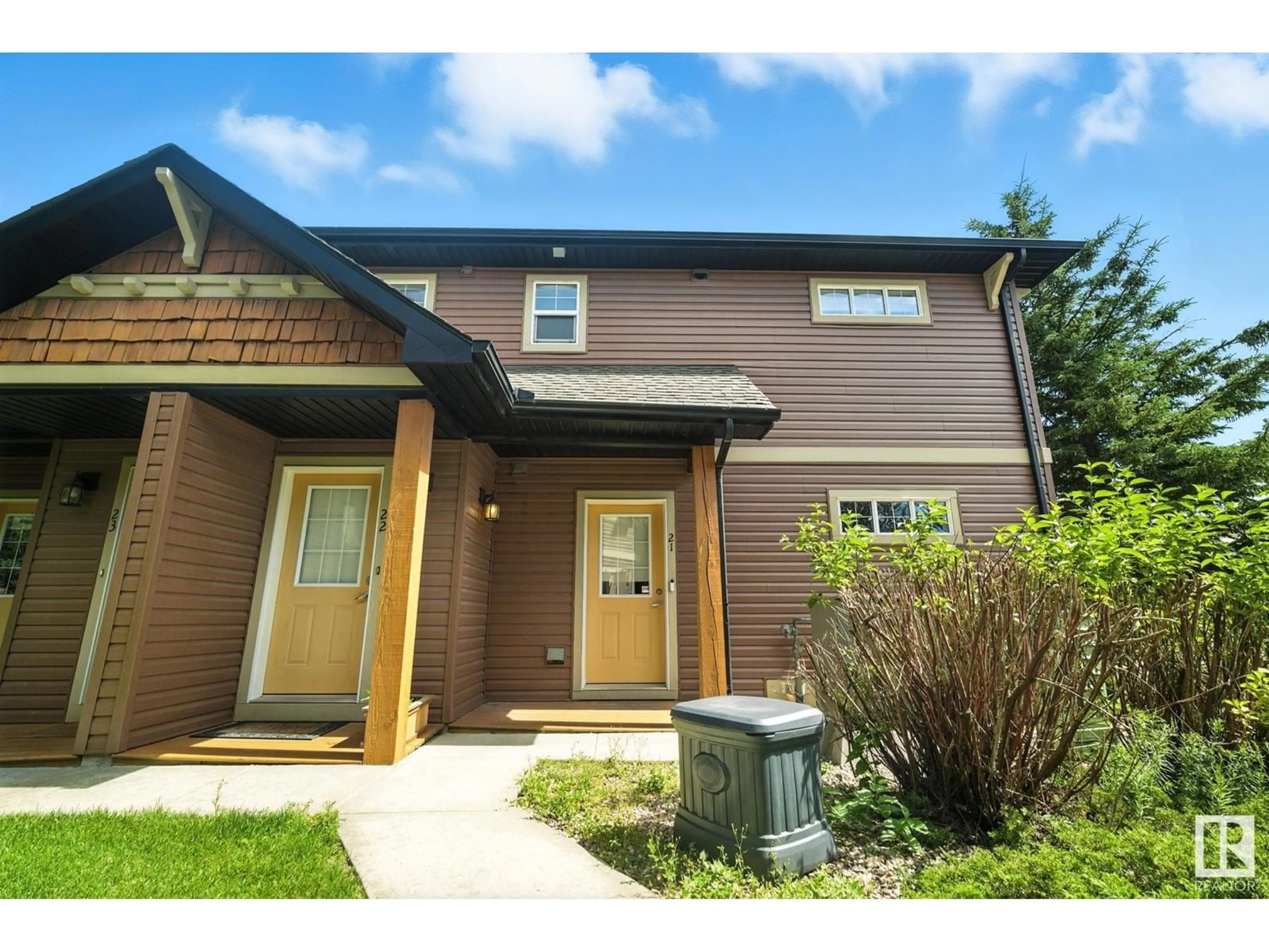 Home with vinyl exterior material, street for 21 SILVER BERRY RD, Edmonton Alberta T6T0B7