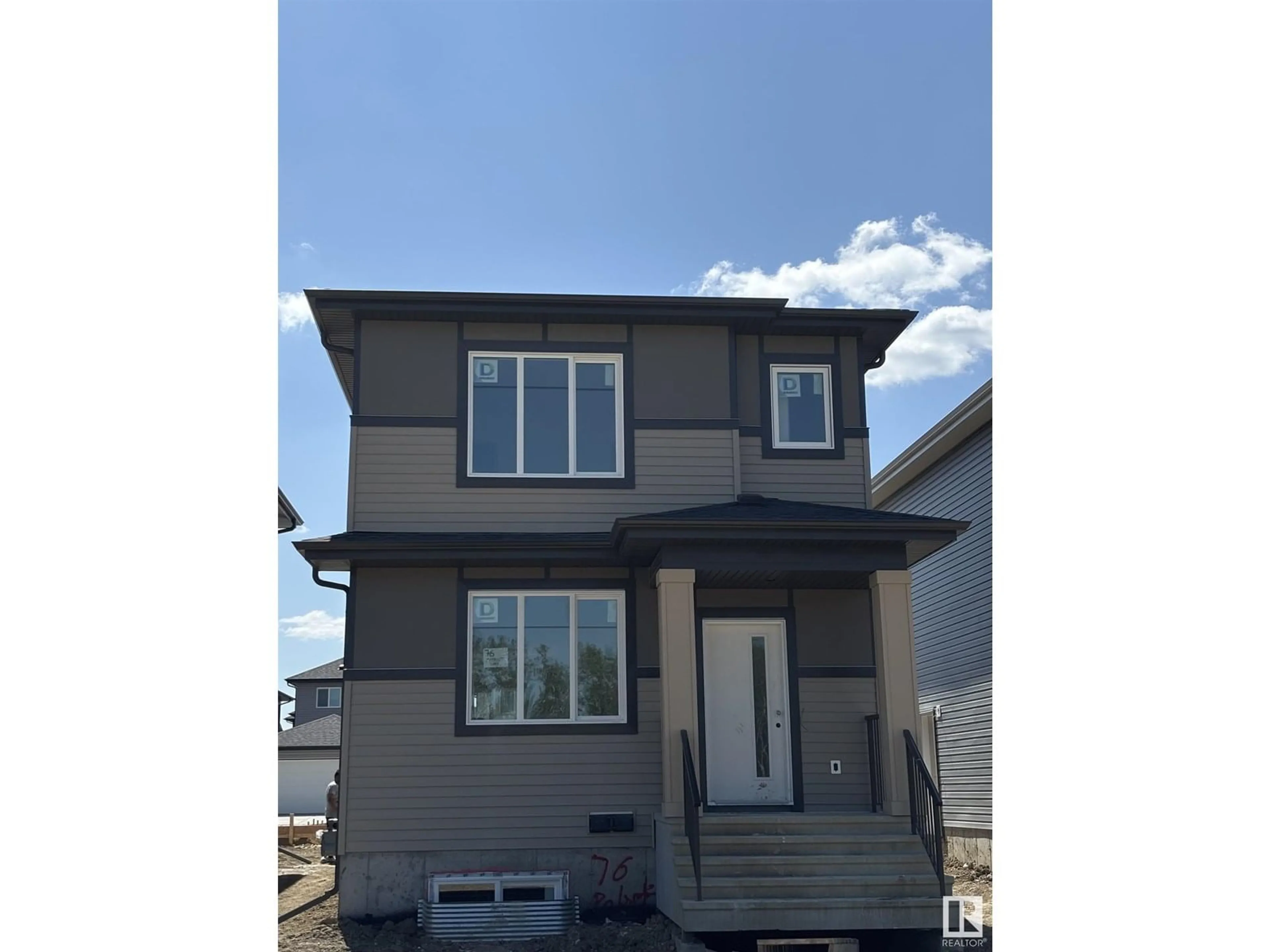 Home with vinyl exterior material, street for 76 PATRIOT WY, Spruce Grove Alberta T7X2W6