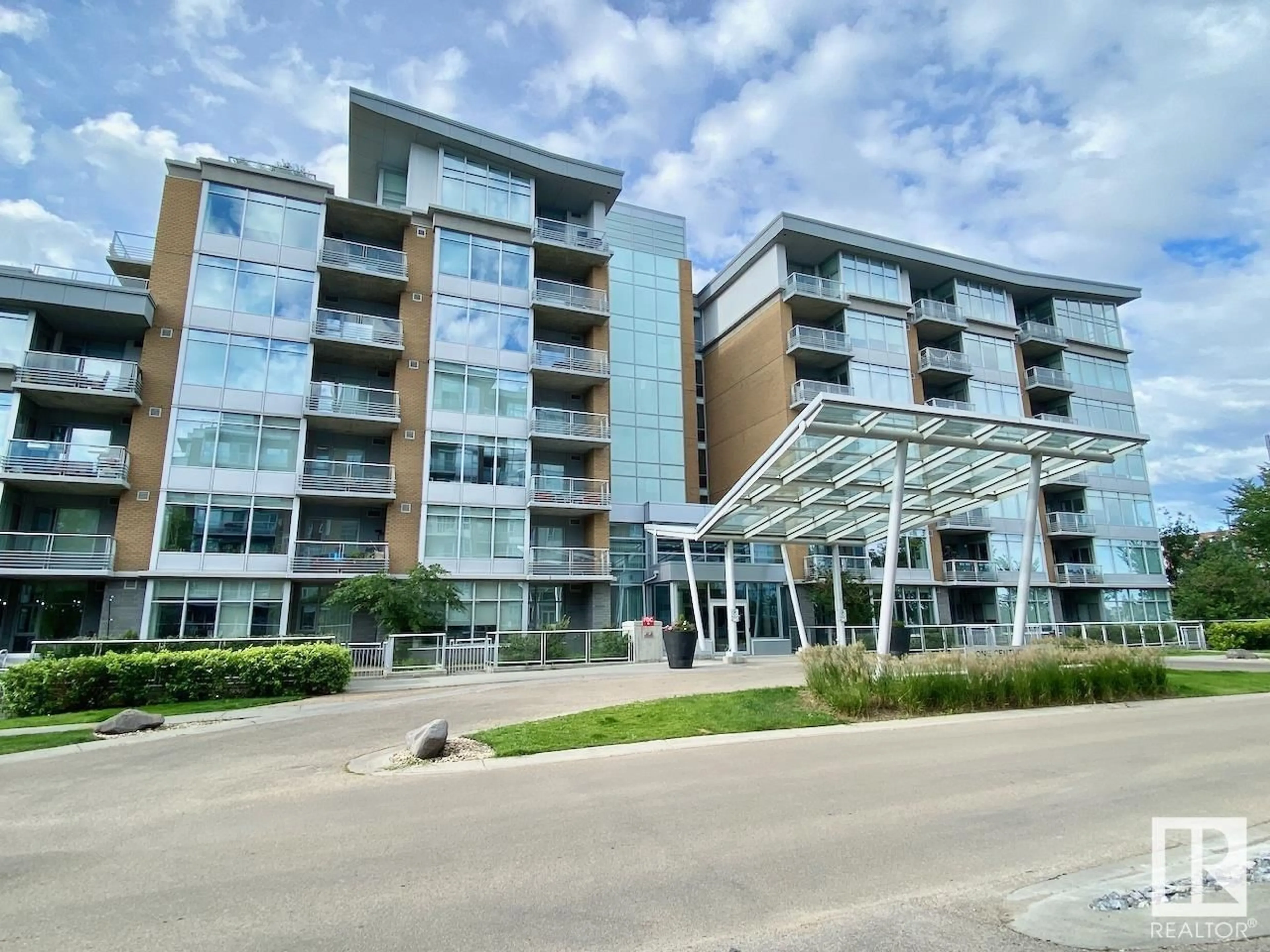 Indoor foyer for 706 - 2510 109 ST NW, Edmonton Alberta T6J2X1