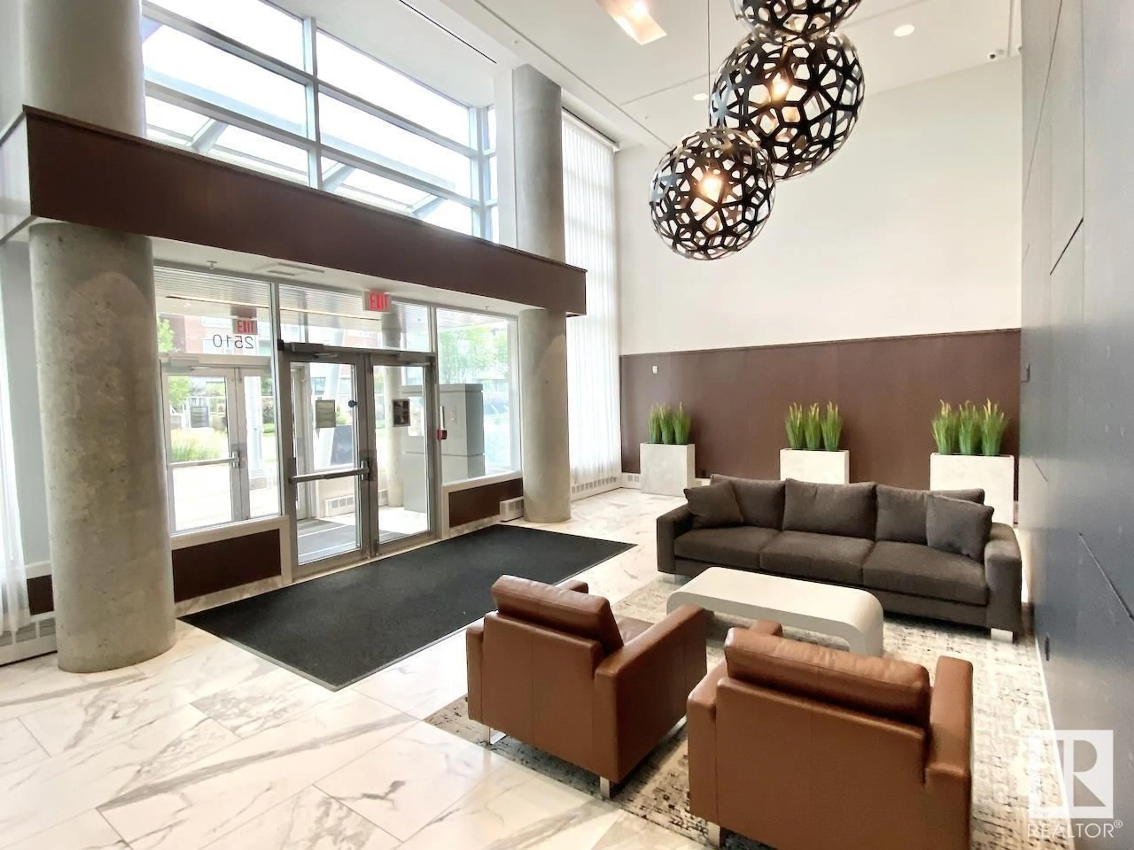 Lobby for 706 - 2510 109 ST NW, Edmonton Alberta T6J2X1