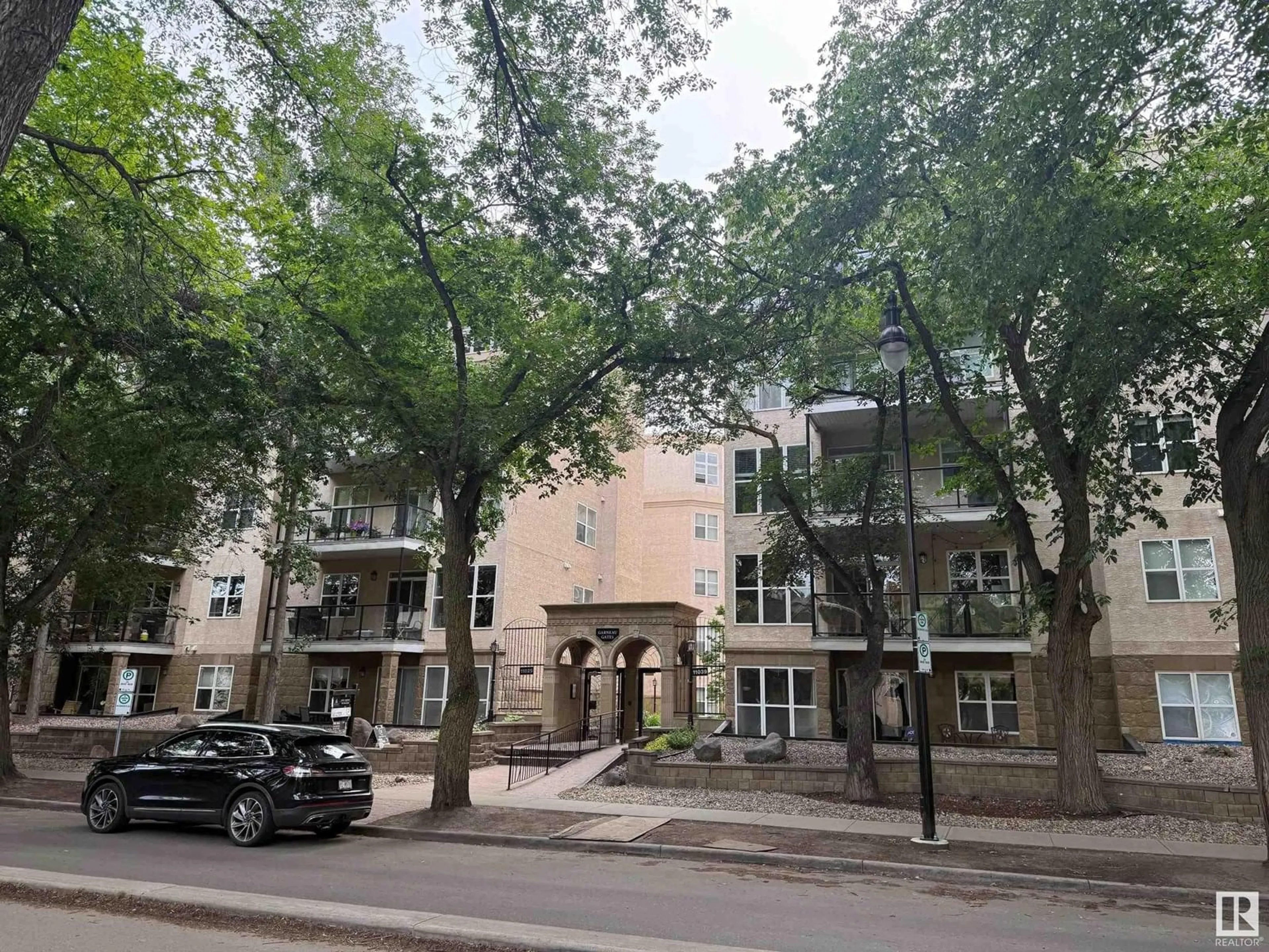 Unknown for #103 - 11025 83 AV, Edmonton Alberta T5J5G3