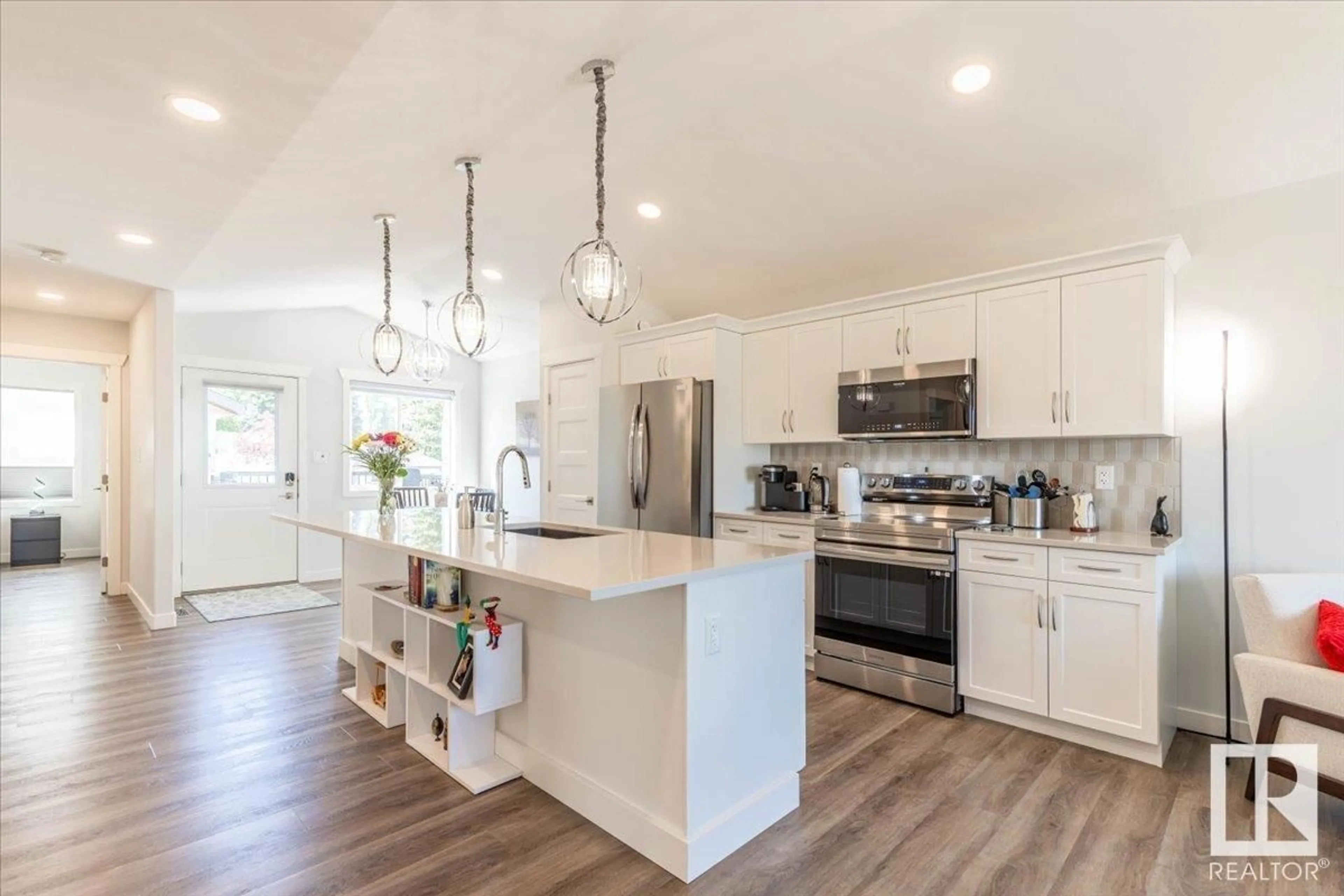 Open concept kitchen, unknown for 7403 44 AV, Camrose Alberta T4V5E1