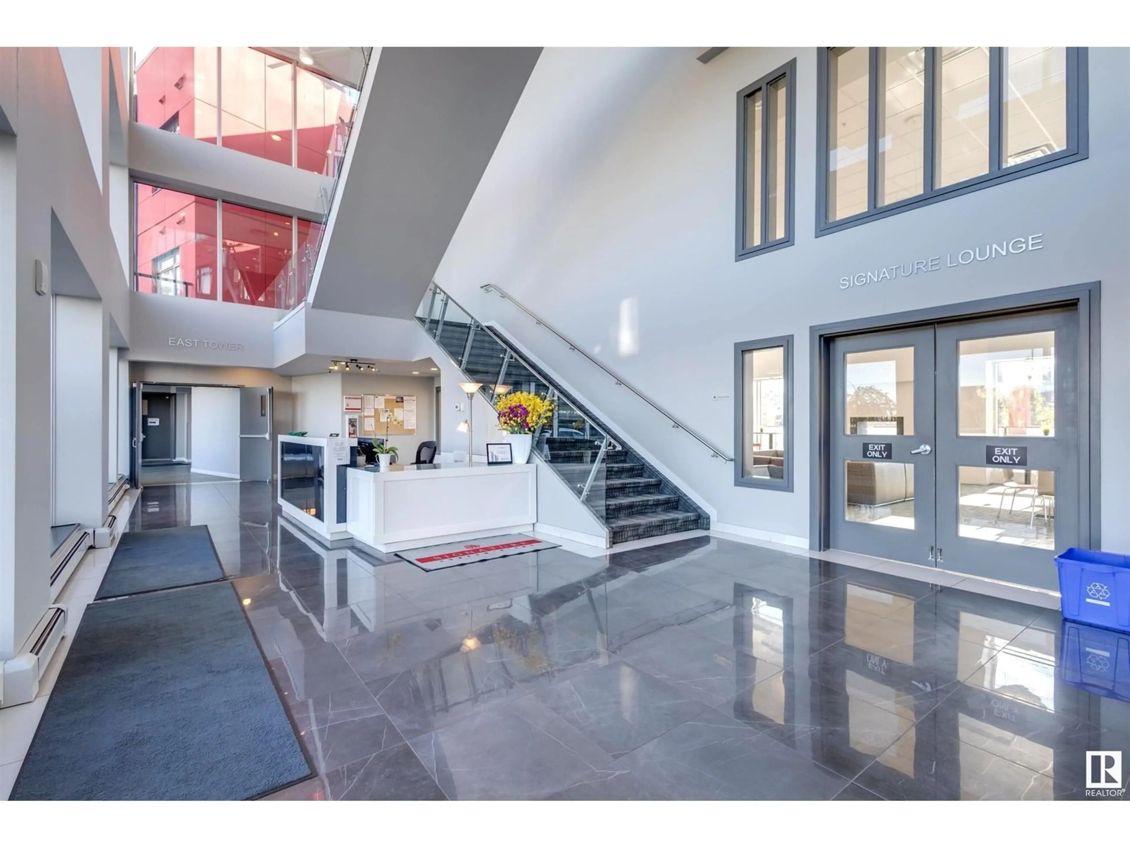 Indoor foyer for 5151 - 616 WINDERMERE BV, Edmonton Alberta T6W2K4