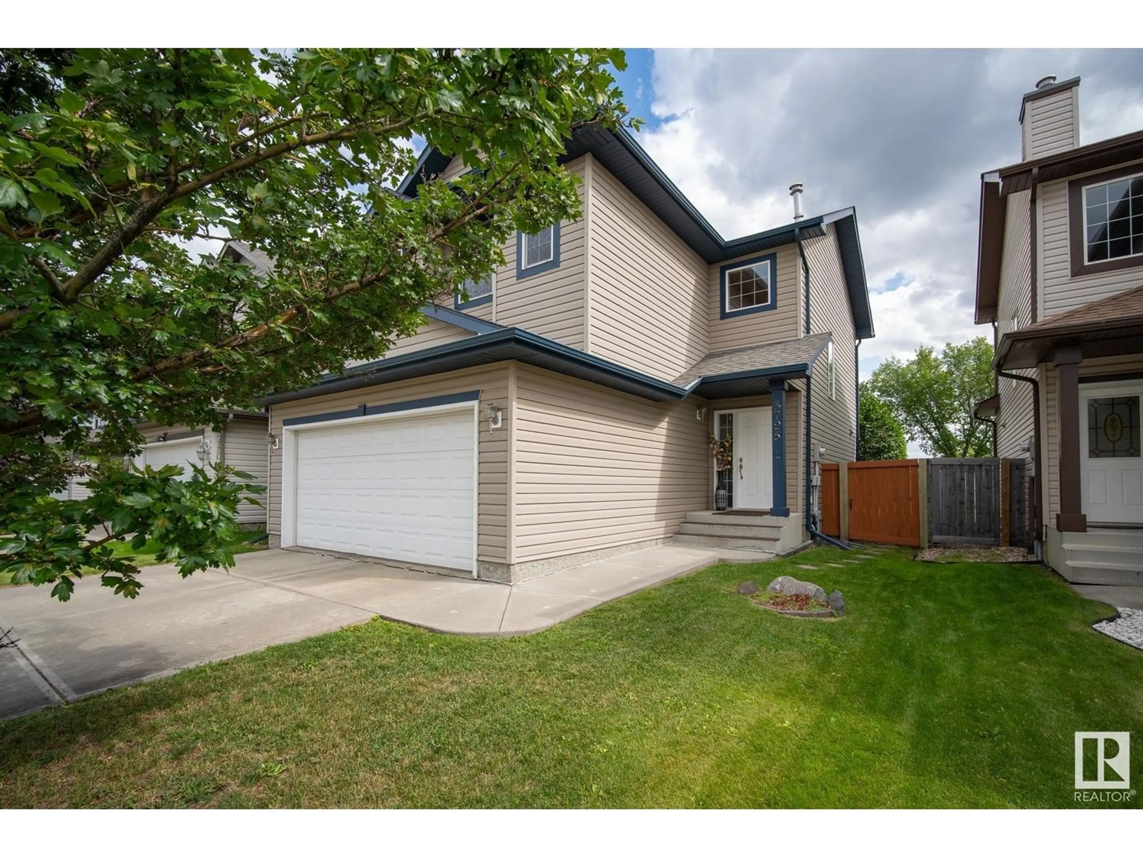 A pic from outside/outdoor area/front of a property/back of a property/a pic from drone, street for 3725 137A AV, Edmonton Alberta T5Y3G7