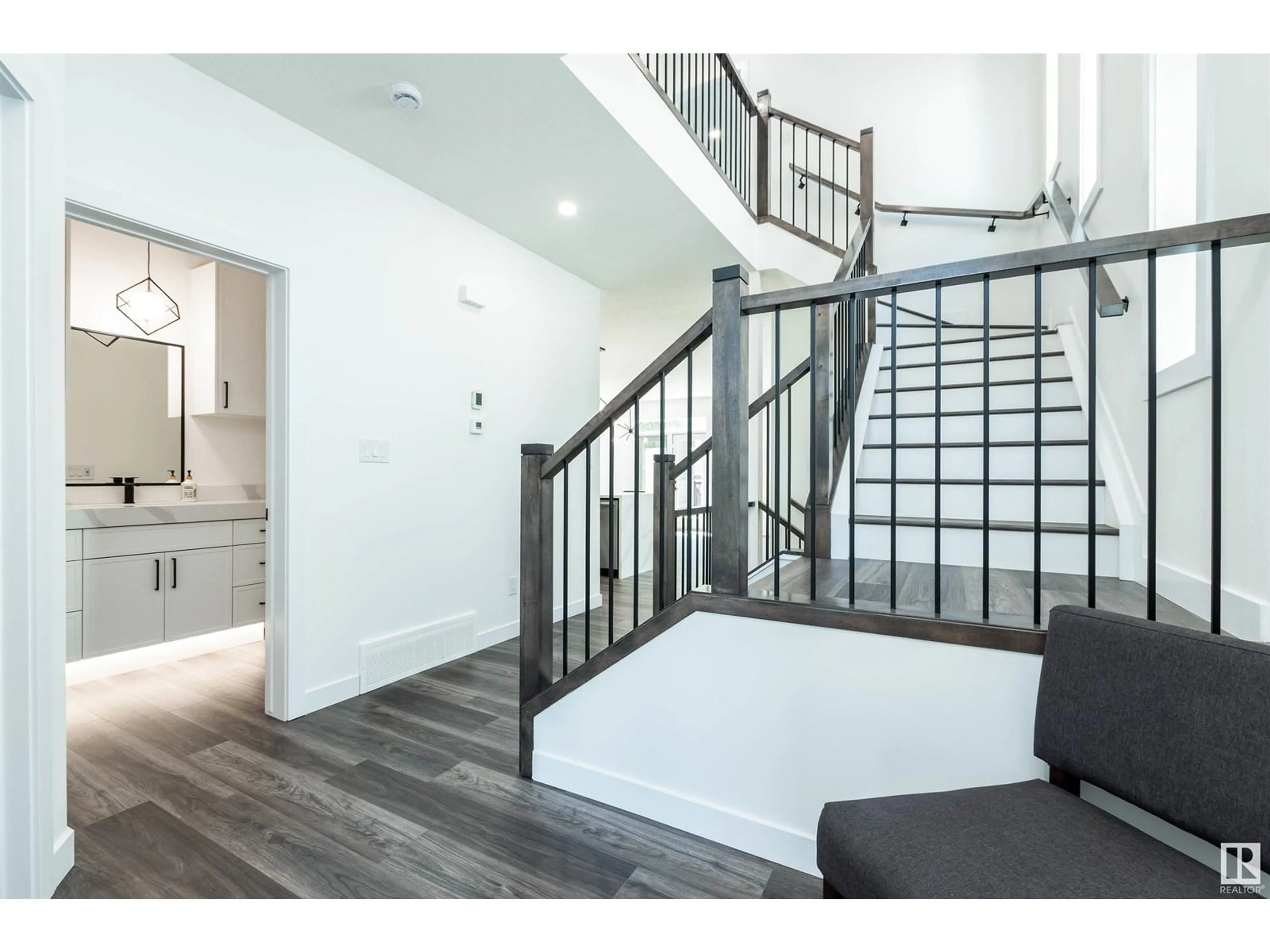 Unknown for 17 SUNBURY PL, Sherwood Park Alberta T8H0K3