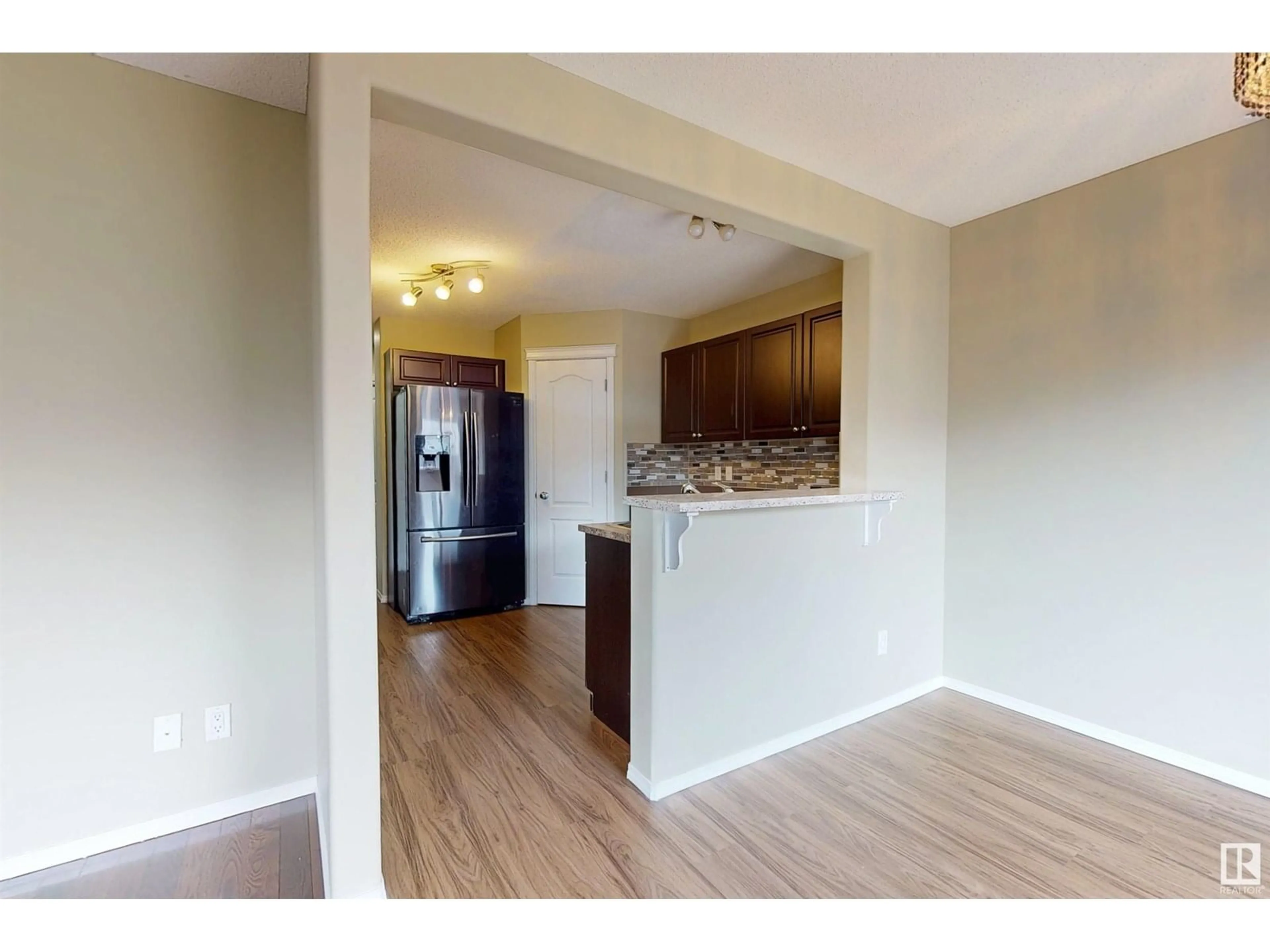 Unknown for 2931 26 AVE, Edmonton Alberta T6T0H6