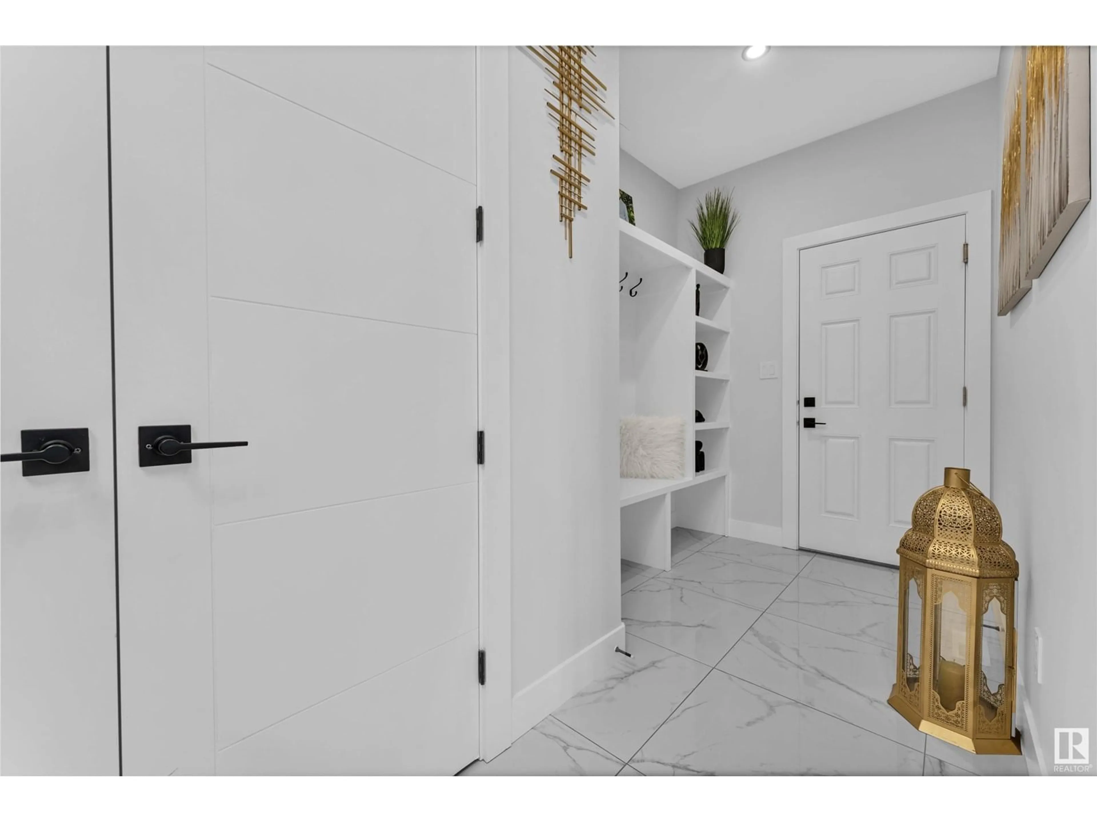 Indoor entryway for 3816 42 AV, Beaumont Alberta T4X2Z6