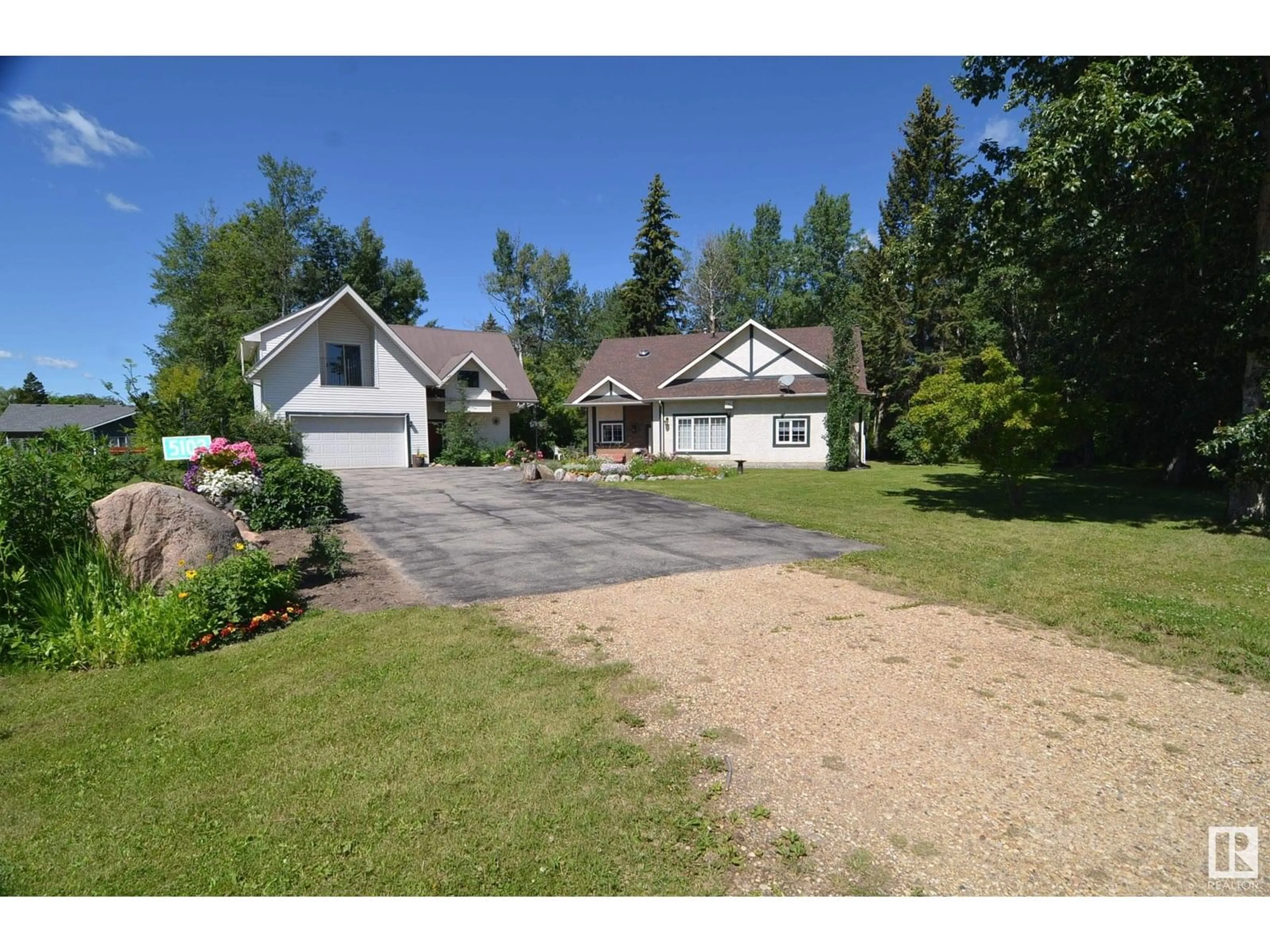 A pic from outside/outdoor area/front of a property/back of a property/a pic from drone, street for 5102 49 ST, Neerlandia Alberta T0G1R0