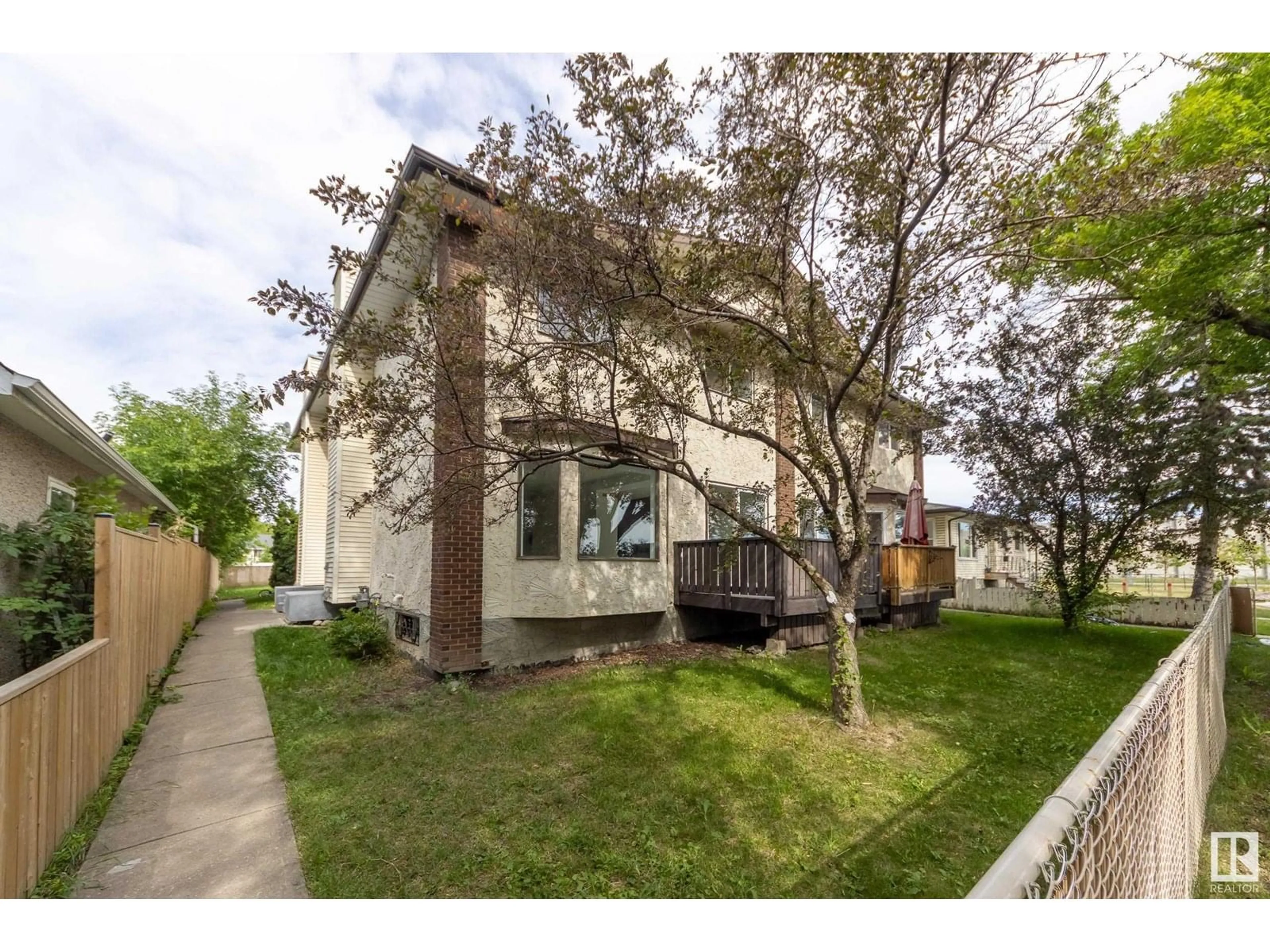 Unknown for 12430 85 ST, Edmonton Alberta T5B3H2