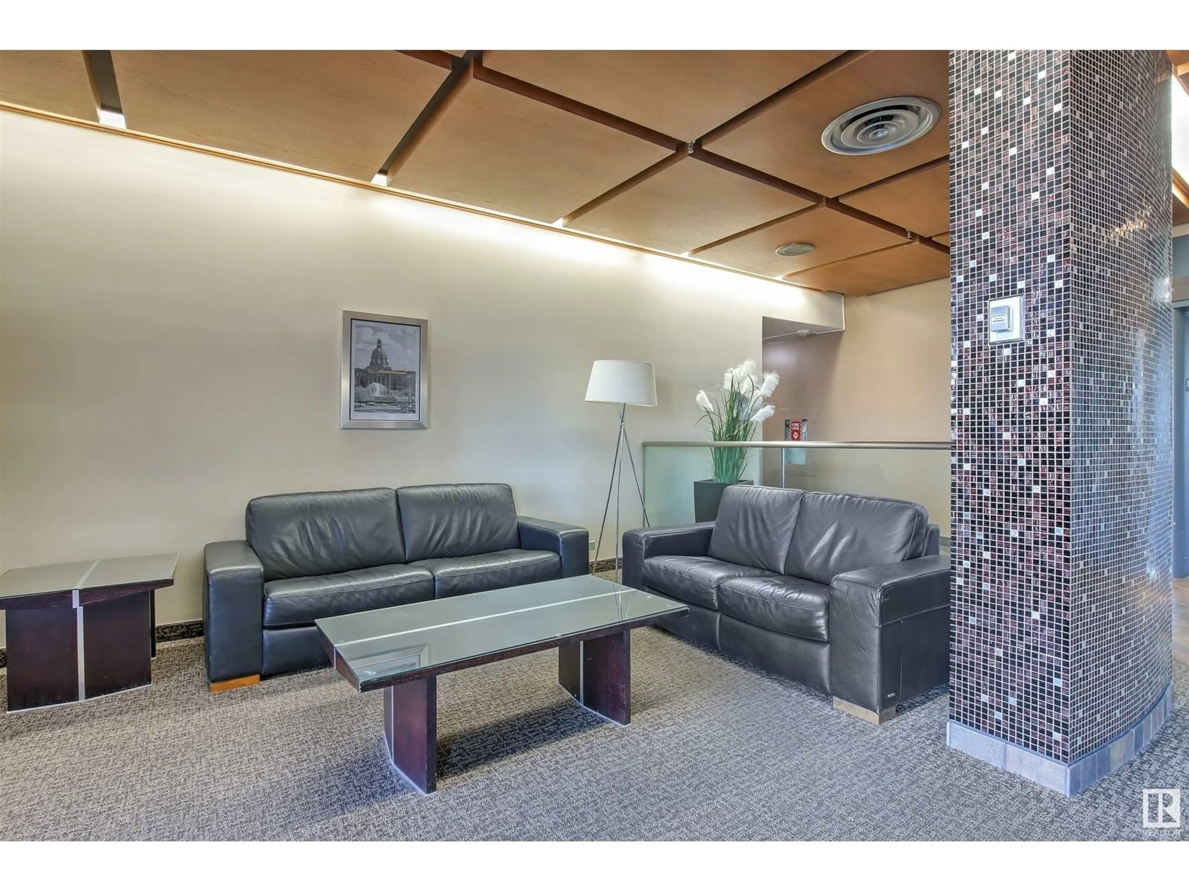Lobby for #1008 - 10883 SASKATCHEWAN DR, Edmonton Alberta T6E4S6