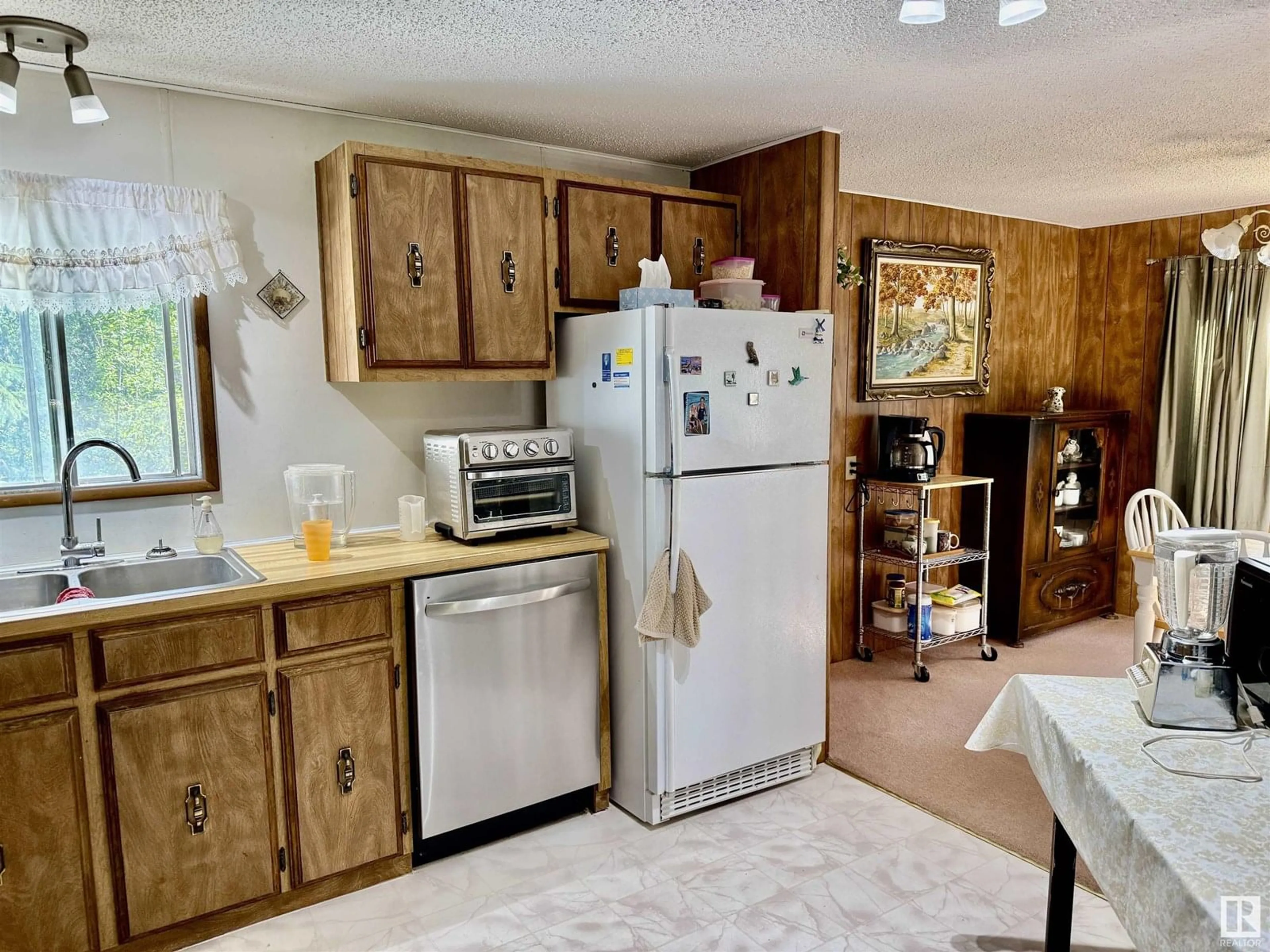Standard kitchen, unknown for 6 - 53301 RGE ROAD 32, Rural Parkland County Alberta T7Y0E3