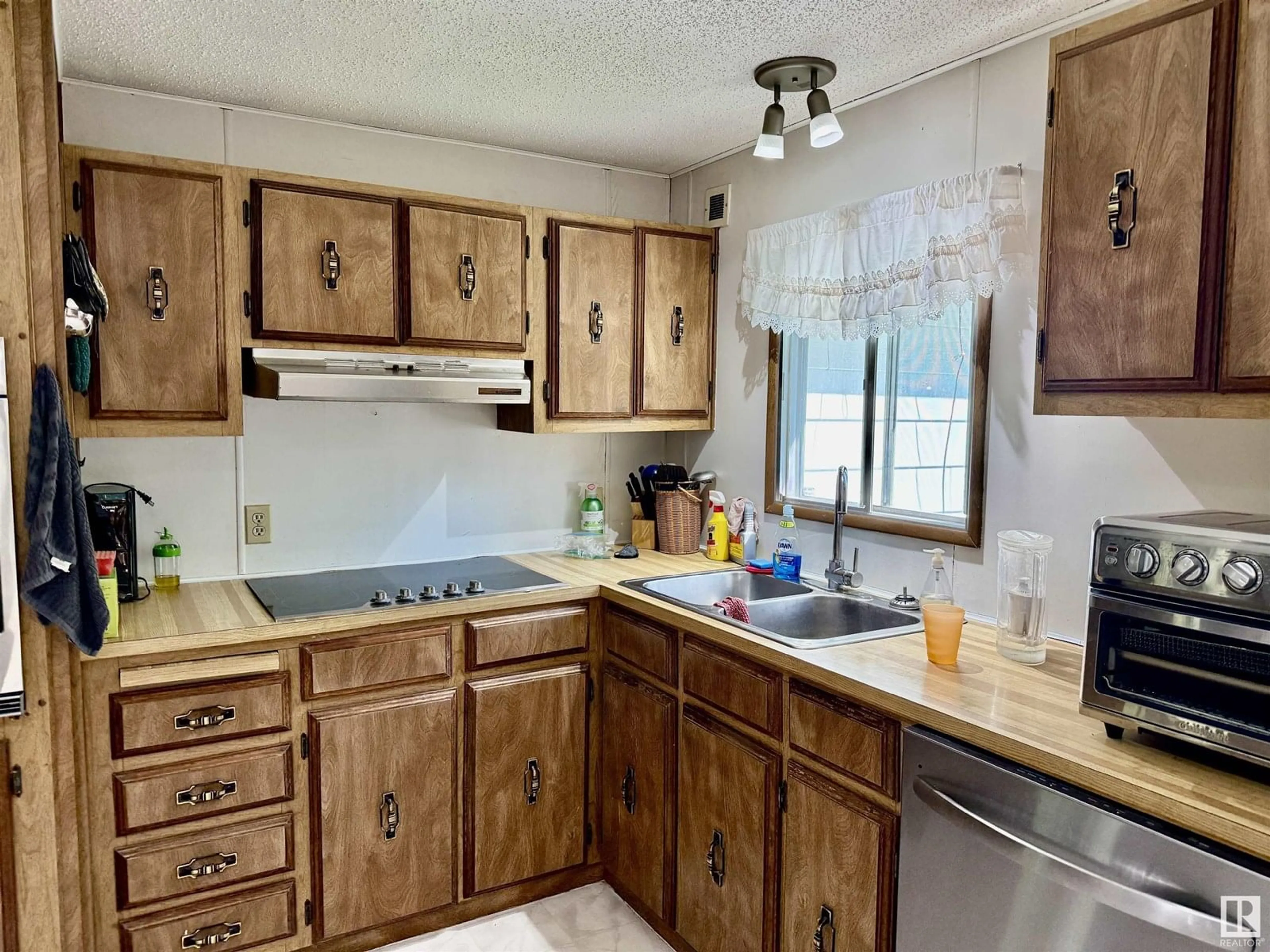 Standard kitchen, unknown for 6 - 53301 RGE ROAD 32, Rural Parkland County Alberta T7Y0E3