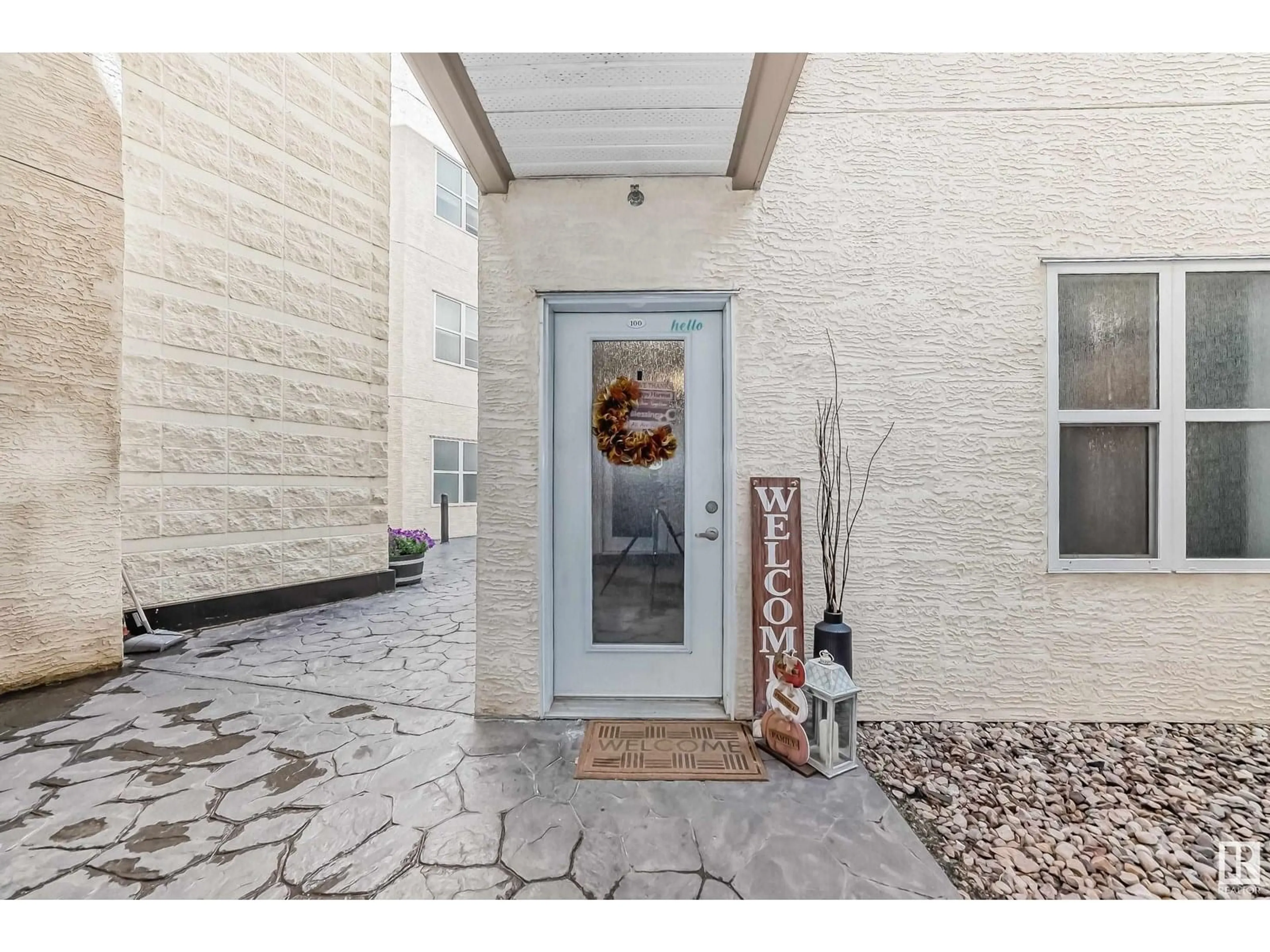 Indoor entryway for #100 - 9940 SHERRIDON DR, Fort Saskatchewan Alberta T8L4C9