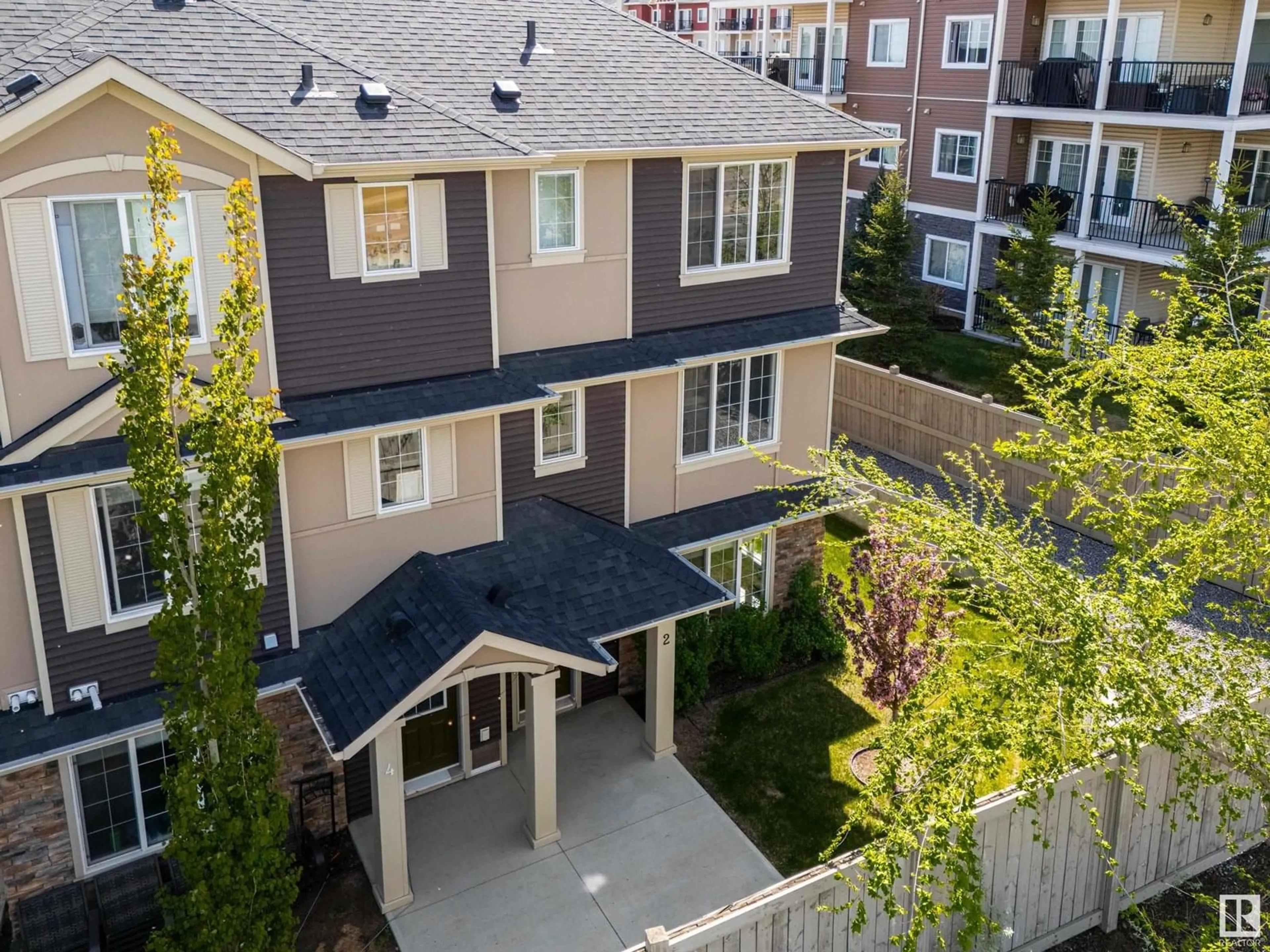 A pic from outside/outdoor area/front of a property/back of a property/a pic from drone, unknown for #4 - 20 AUGUSTINE CR, Sherwood Park Alberta T8H0Z8