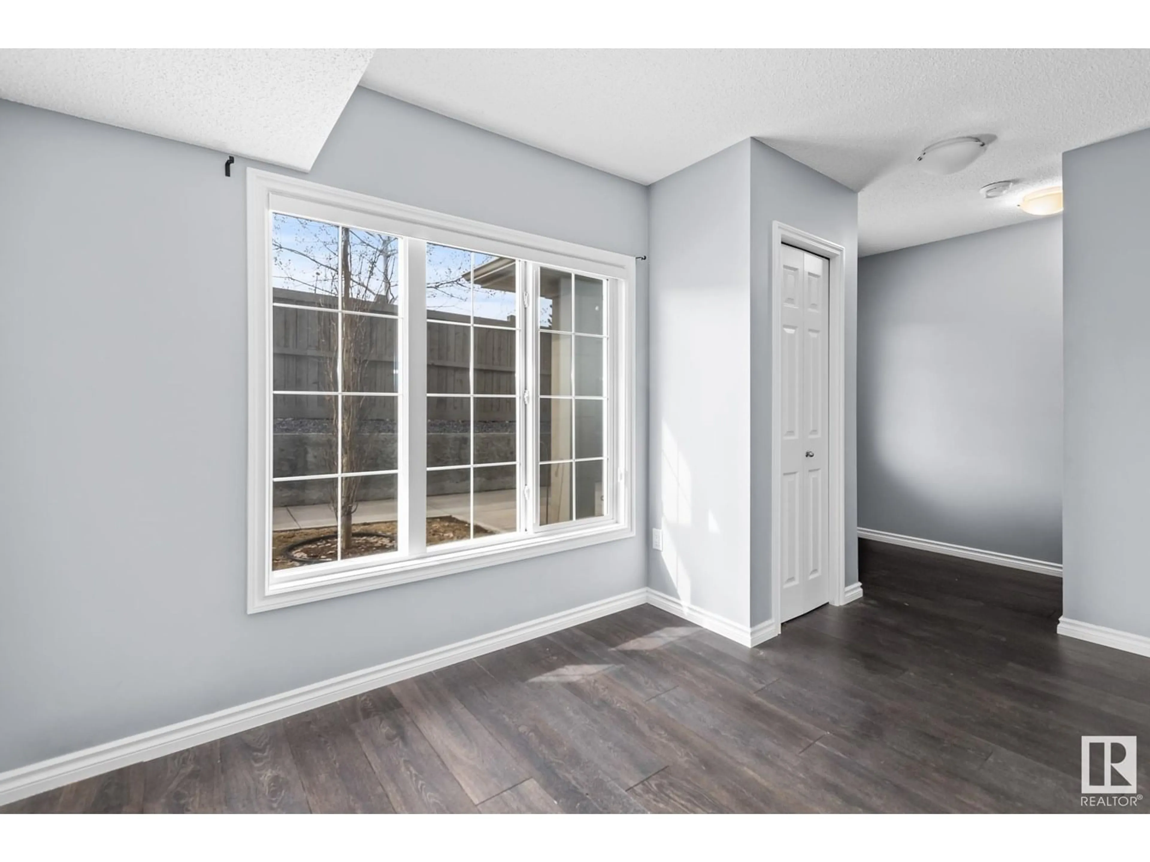 A pic of a room for #4 - 20 AUGUSTINE CR, Sherwood Park Alberta T8H0Z8