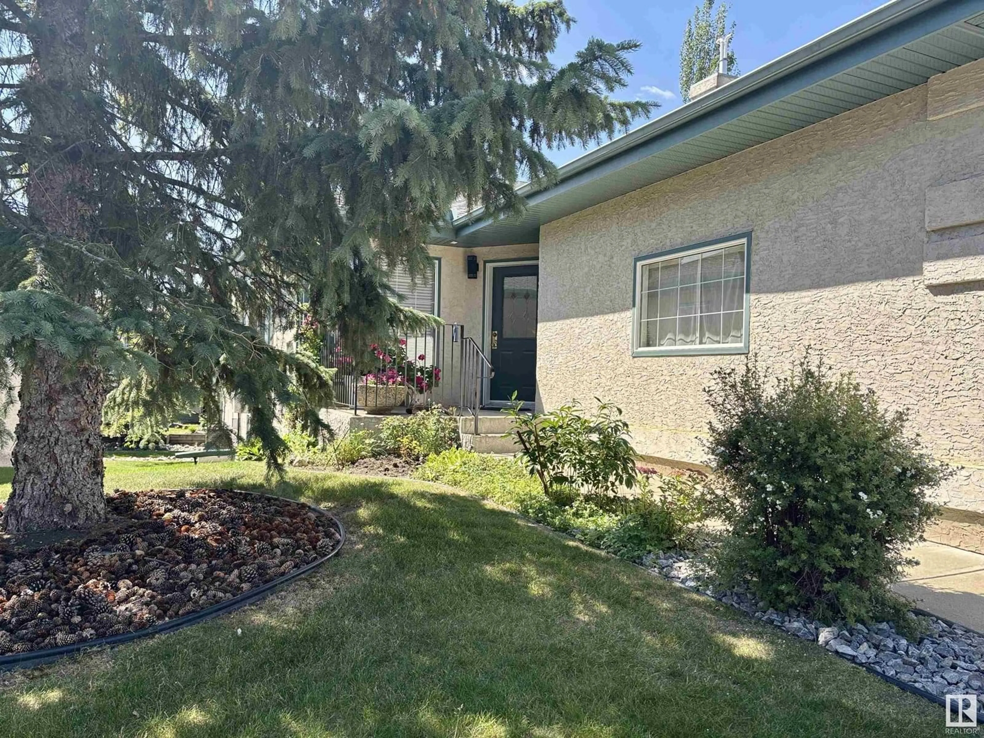 Unknown for 2413 RIVERBEND RD, Edmonton Alberta T6R2Z2