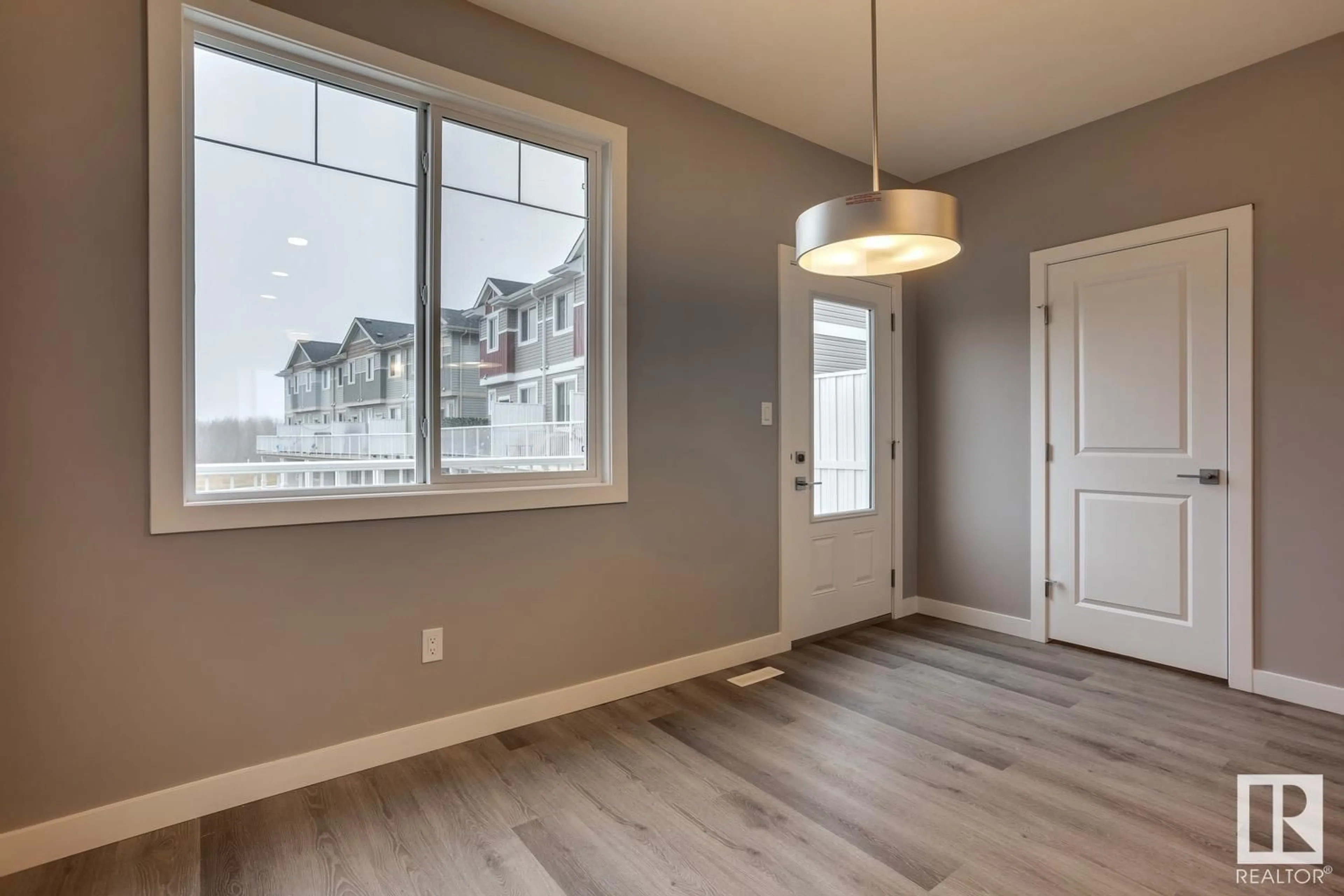 A pic of a room for 75 13139 205 ST NW, Edmonton Alberta T5S0N1