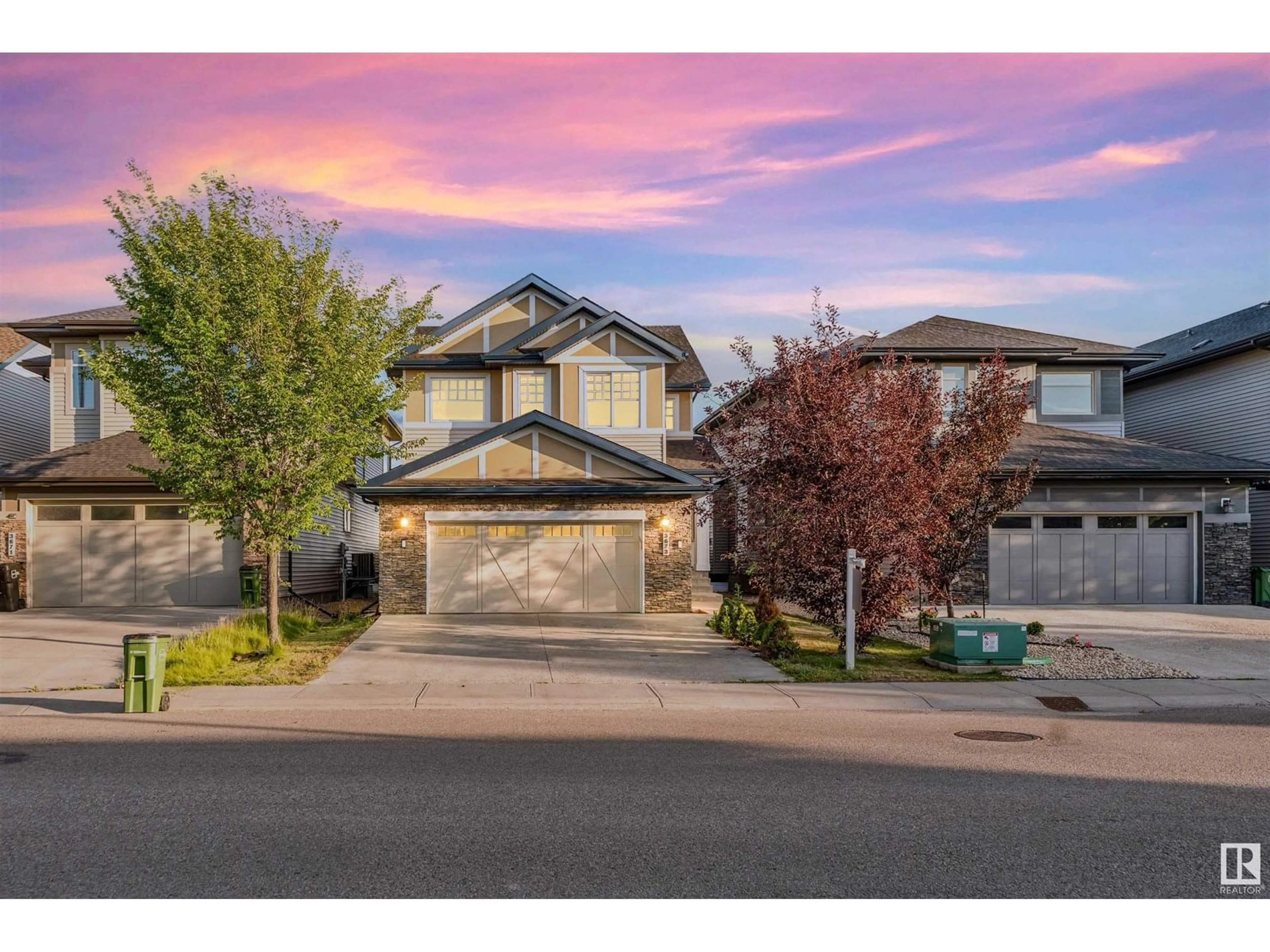 A pic from outside/outdoor area/front of a property/back of a property/a pic from drone, street for 3673 ALLAN DR, Edmonton Alberta T6W2K3
