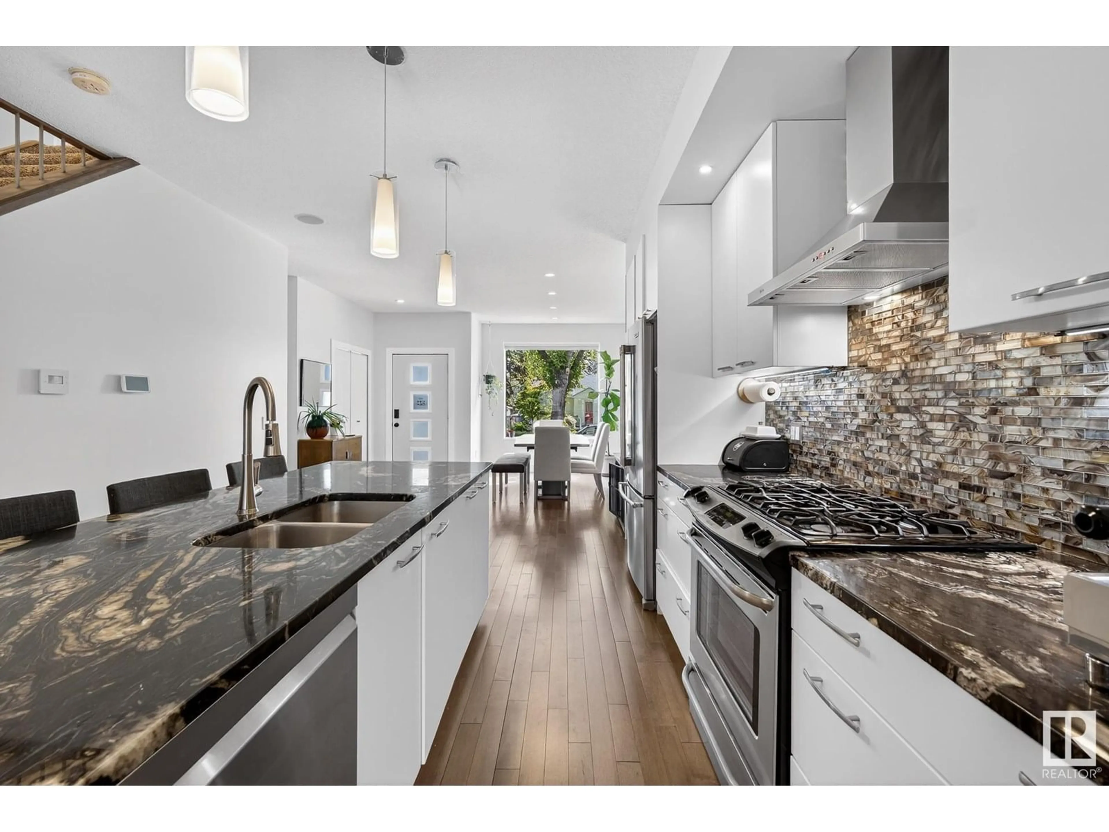 Open concept kitchen, ceramic/tile floor for NW - 10462 144 ST, Edmonton Alberta T5N2V4