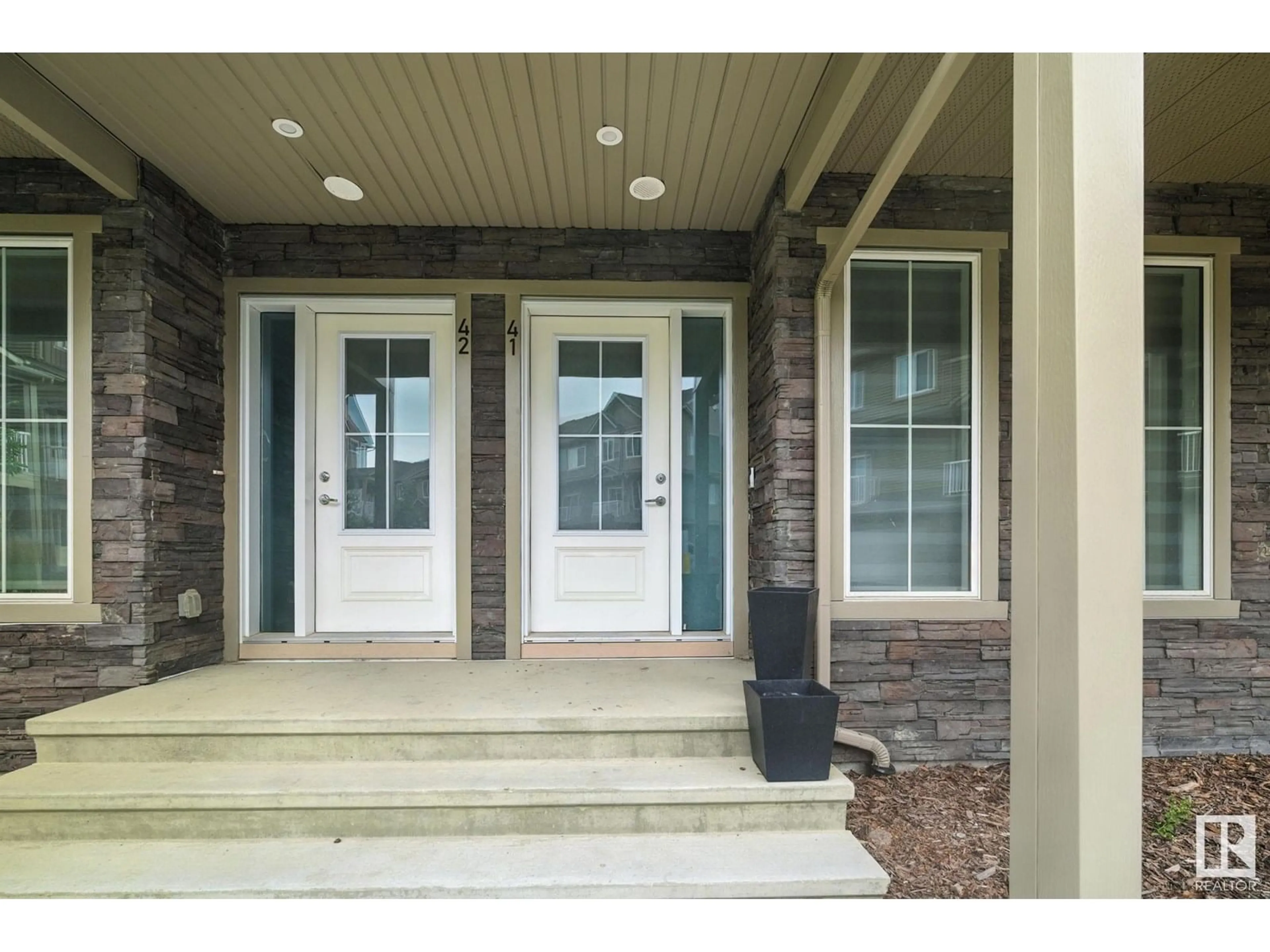 Indoor entryway for #41 - 1051 GRAYDON HILL BV, Edmonton Alberta T6W3C8