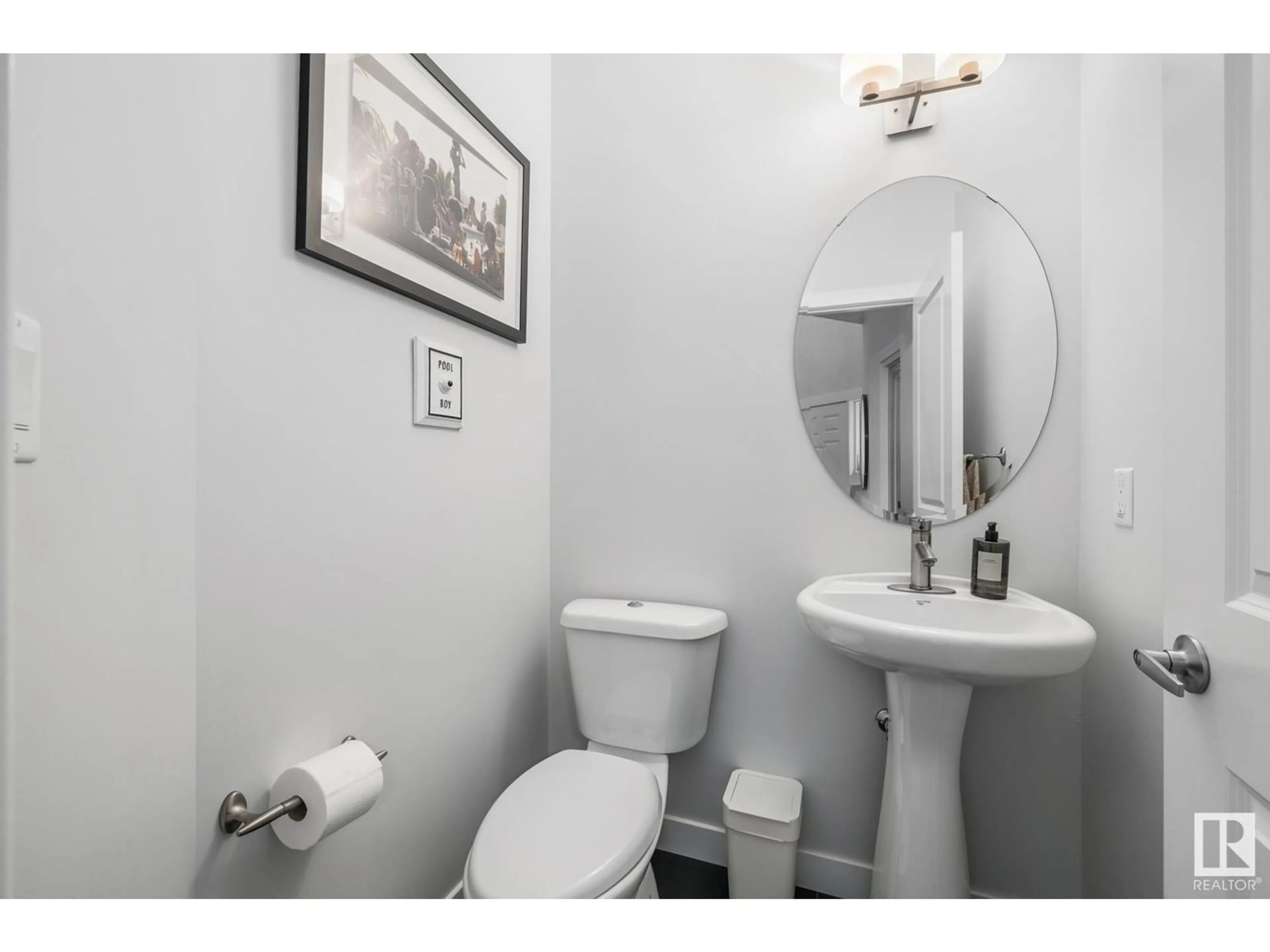 Standard bathroom, unknown for 21937 94A AV, Edmonton Alberta T5T1N1