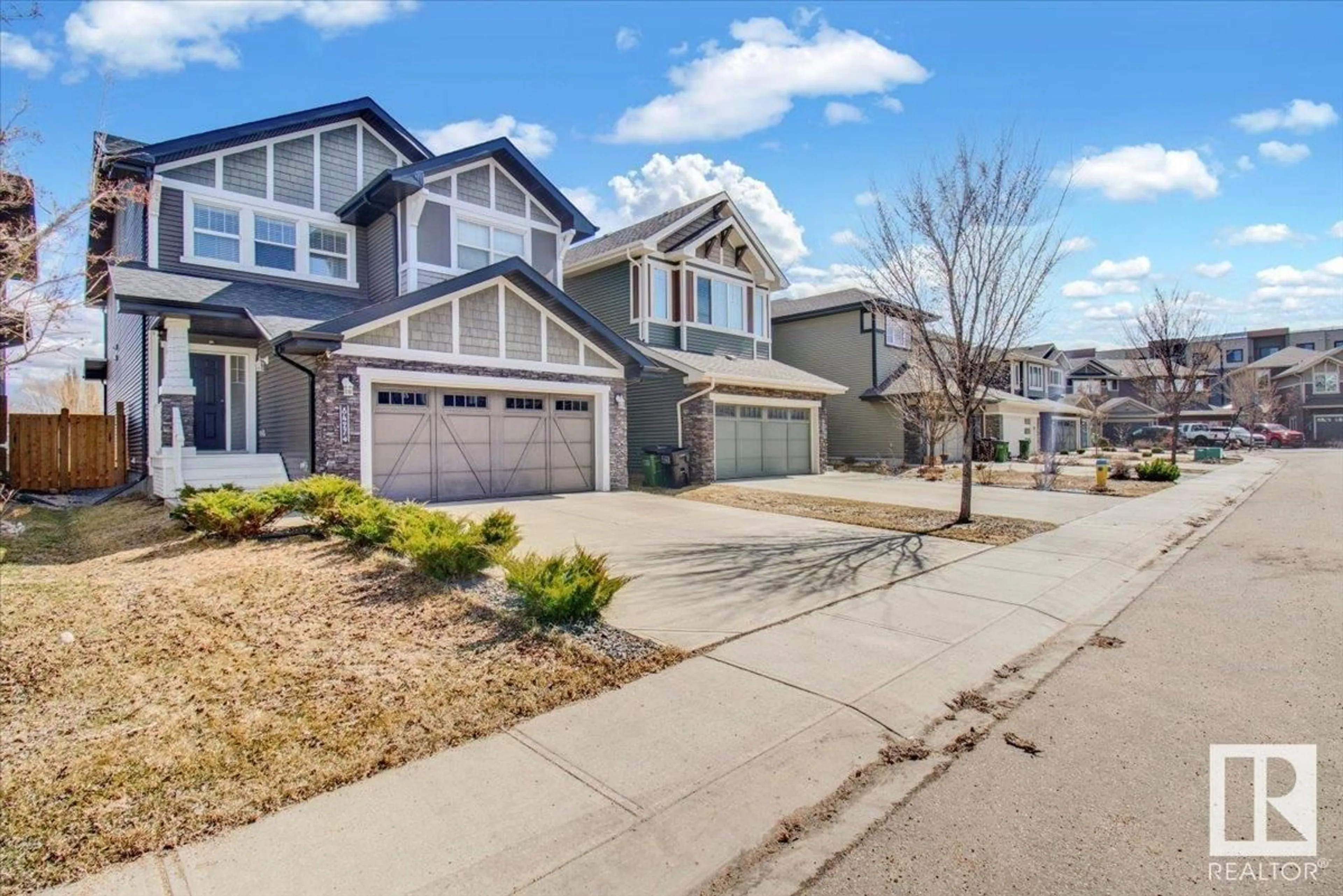A pic from outside/outdoor area/front of a property/back of a property/a pic from drone, street for 8427 216 ST, Edmonton Alberta T5T4W2