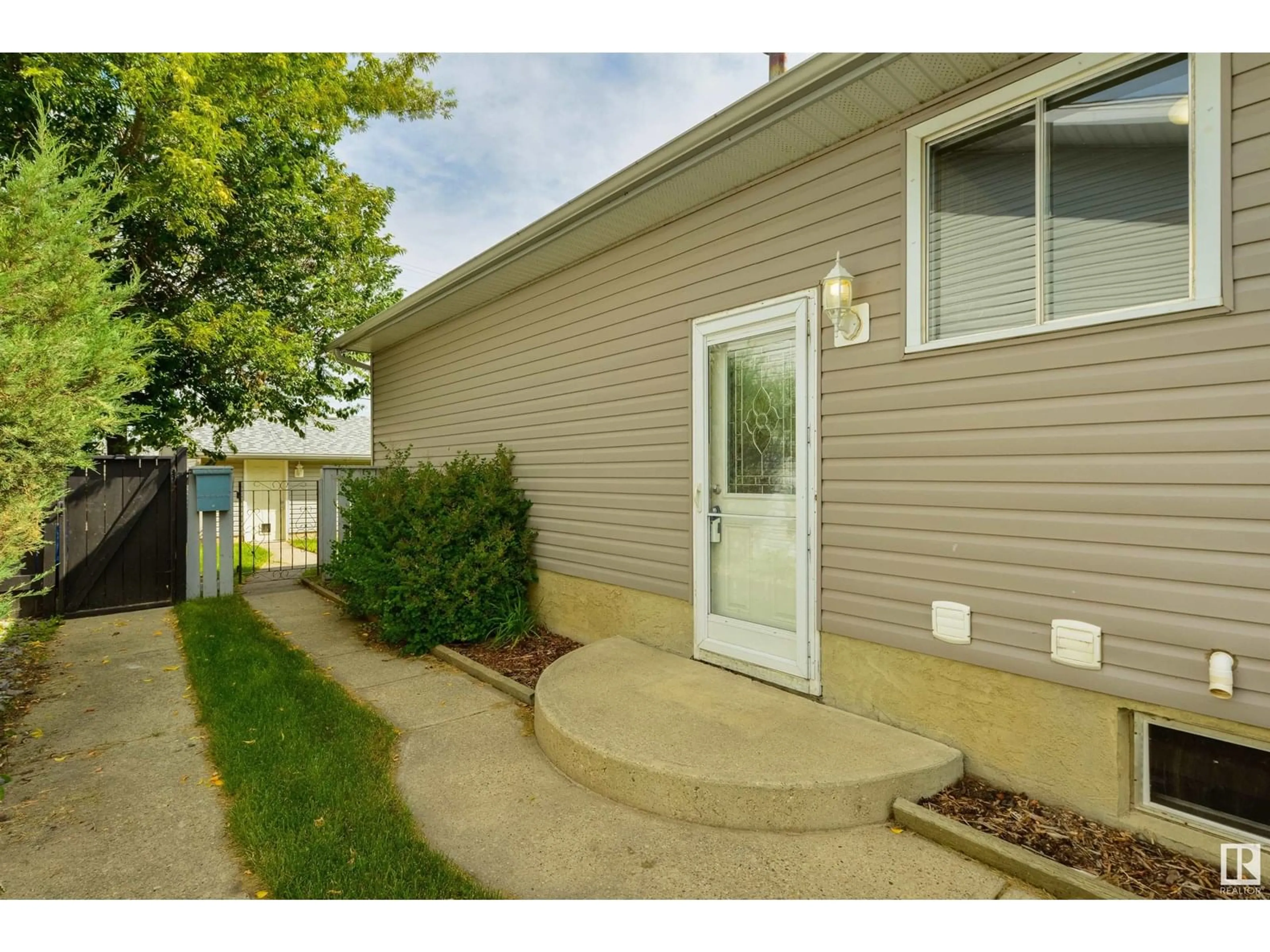 Unknown for 9 COLLINGWOOD AV, Spruce Grove Alberta T7X2E2