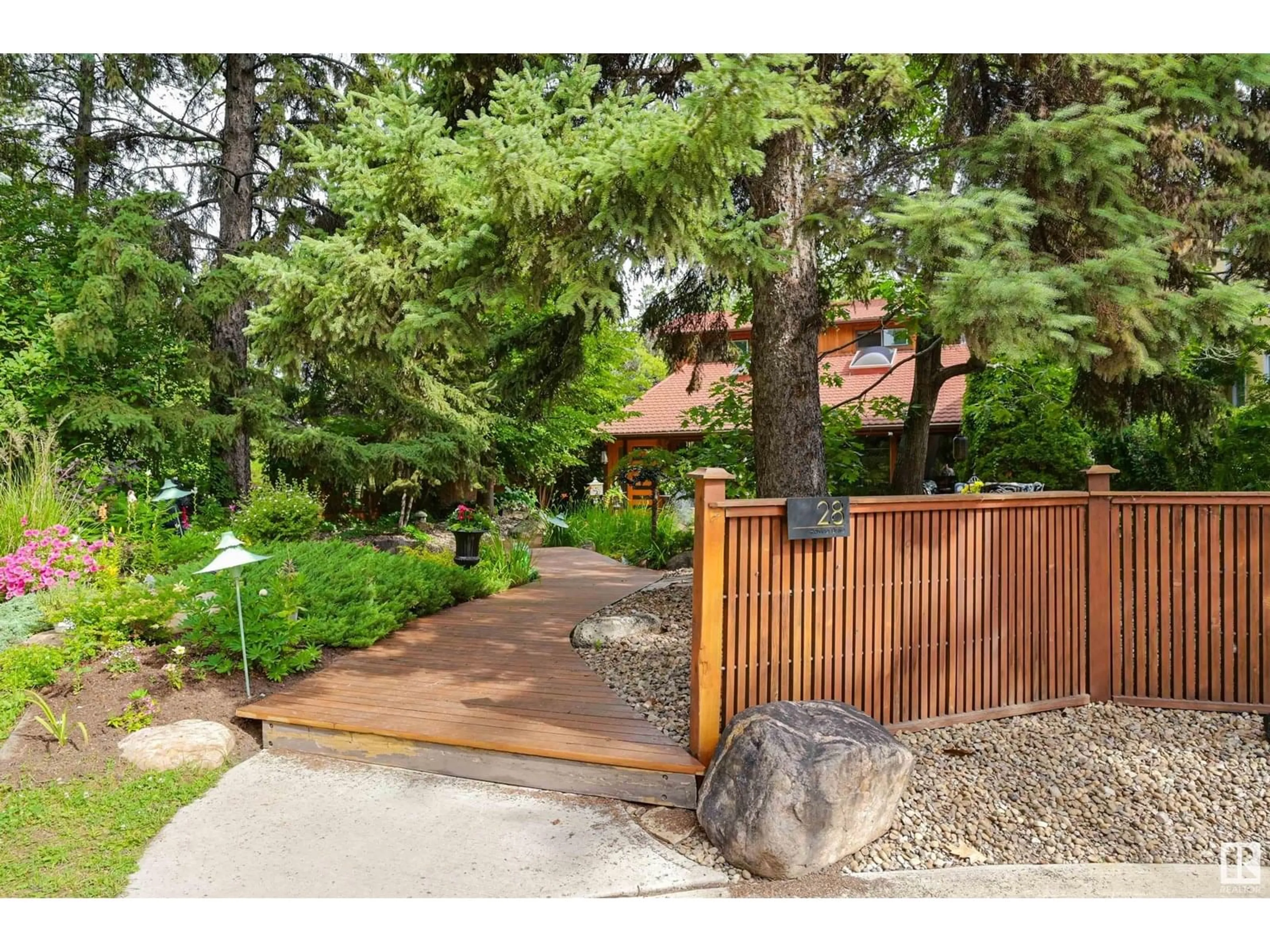 Unknown for 14228 RAVINE DR, Edmonton Alberta T5N3M2