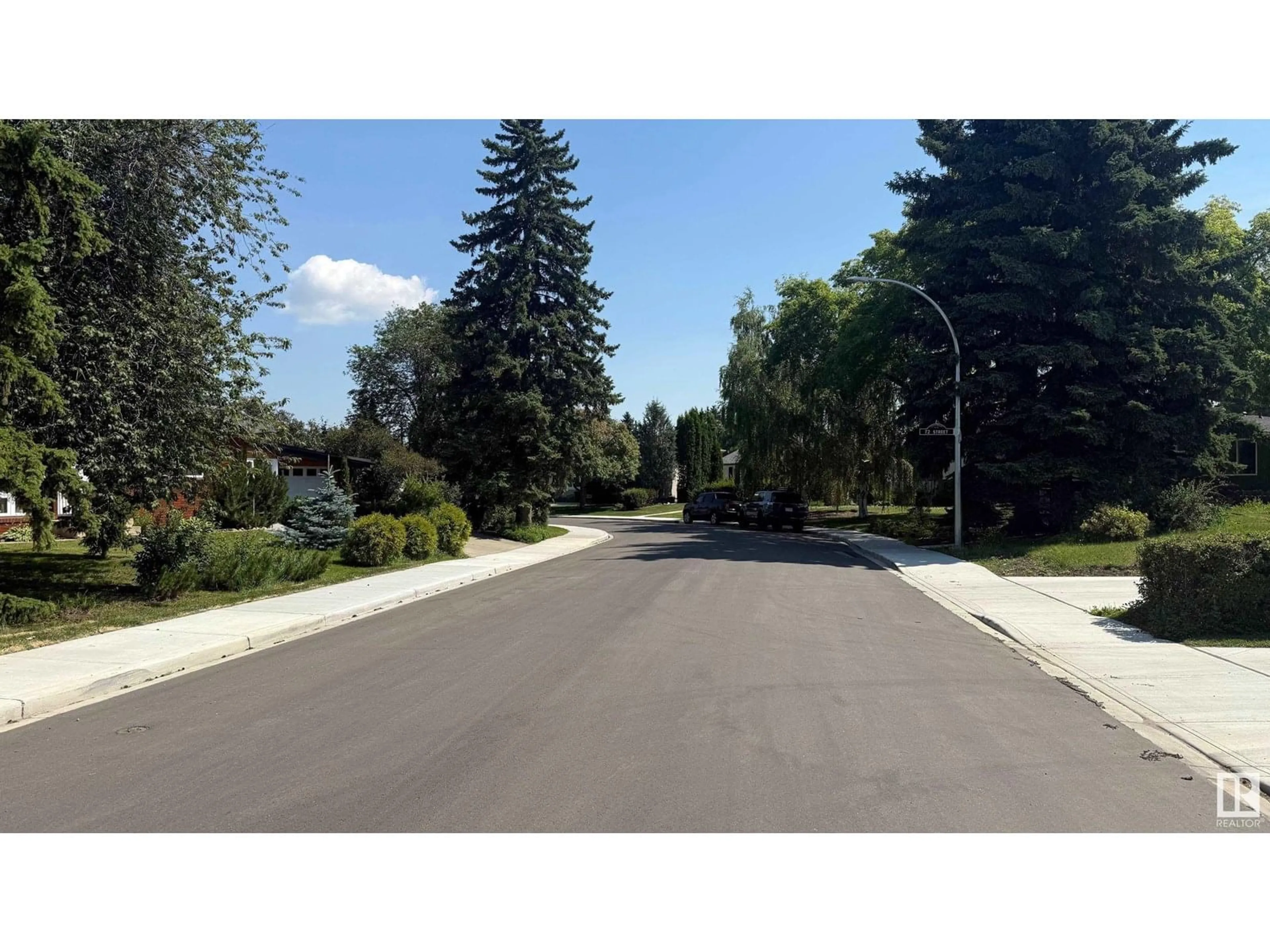 Blurry image for 7219 91 AVE, Edmonton Alberta T6B0R7