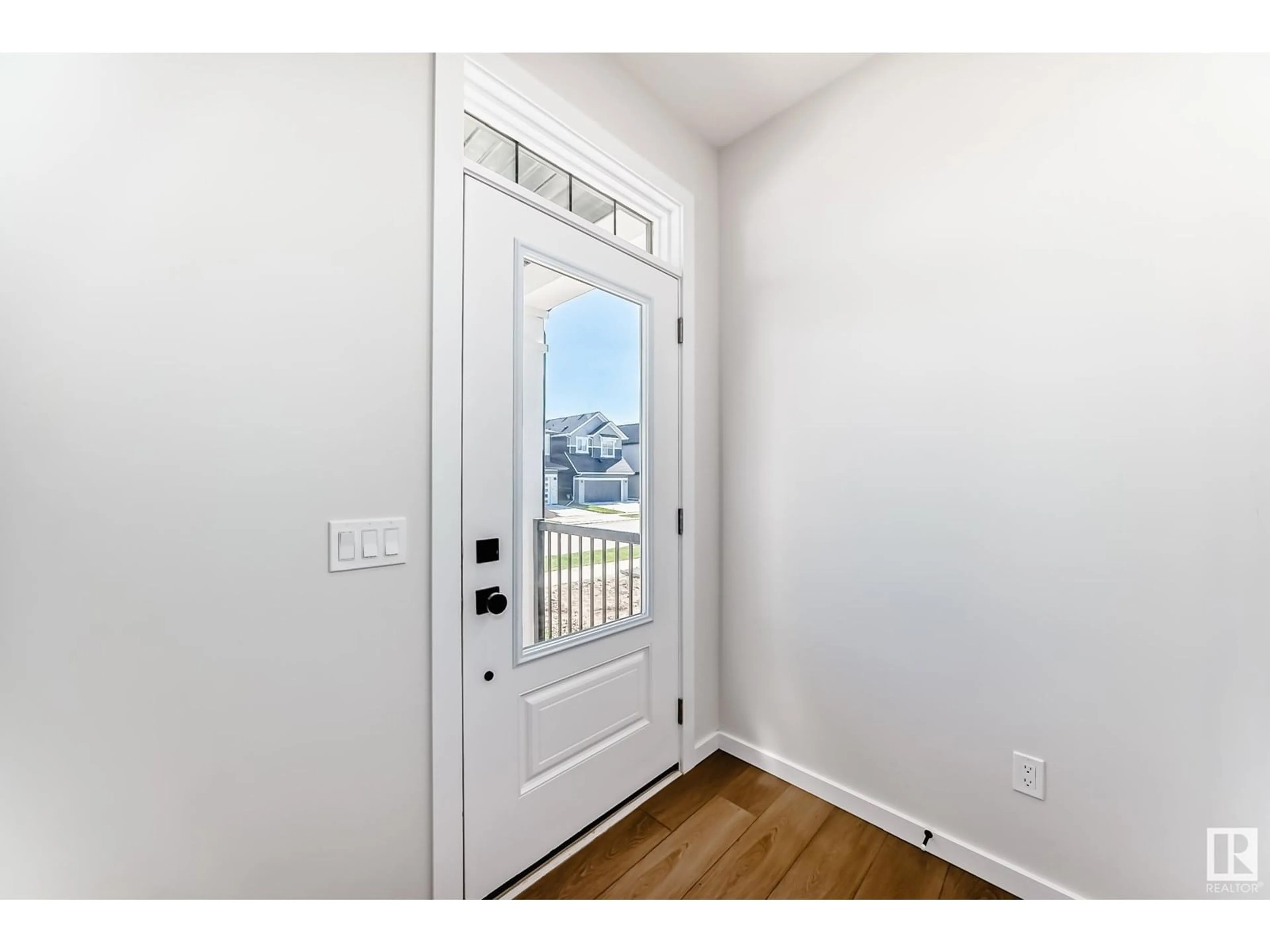 Indoor entryway for 7018 54 AV, Beaumont Alberta T6M1M7