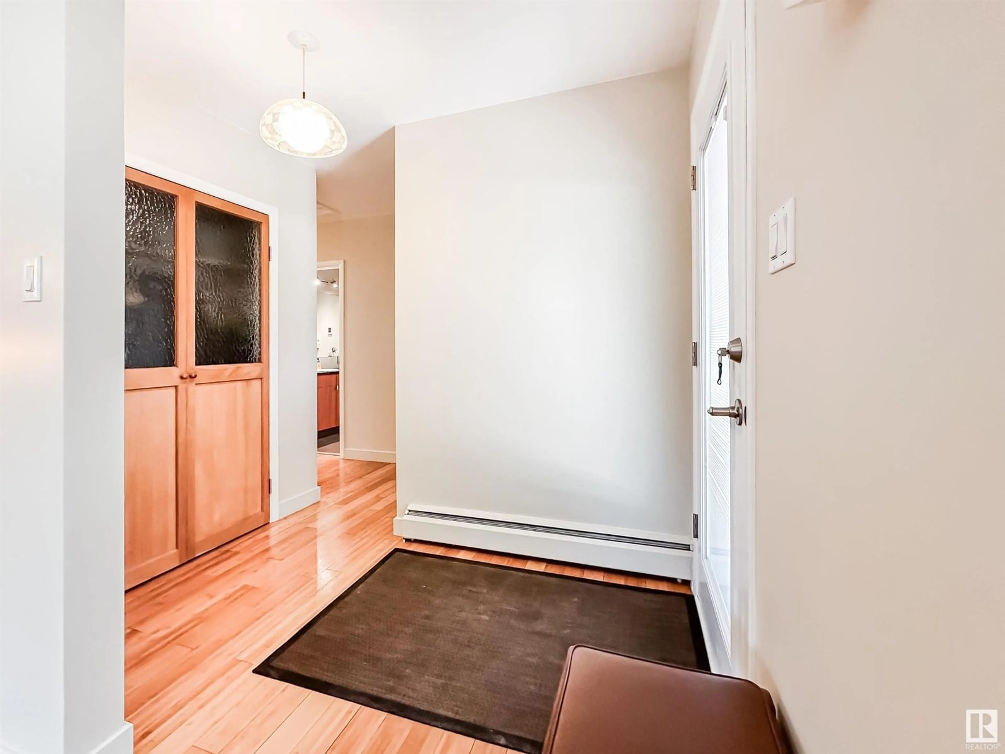 Indoor entryway for NW - 11116 69 ST, Edmonton Alberta T5B1R4