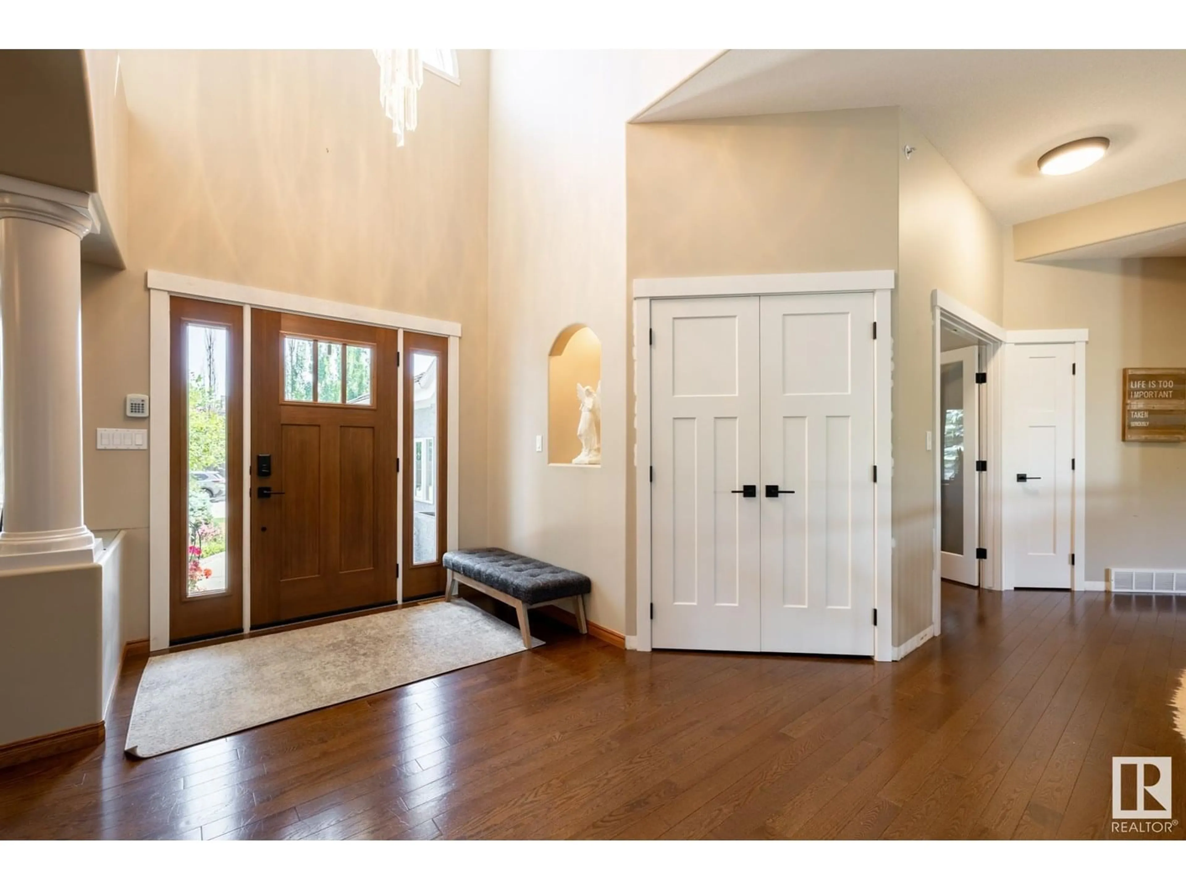 Indoor entryway for 52304 - 90 RGE ROAD 233, Rural Strathcona County Alberta T8B1C9