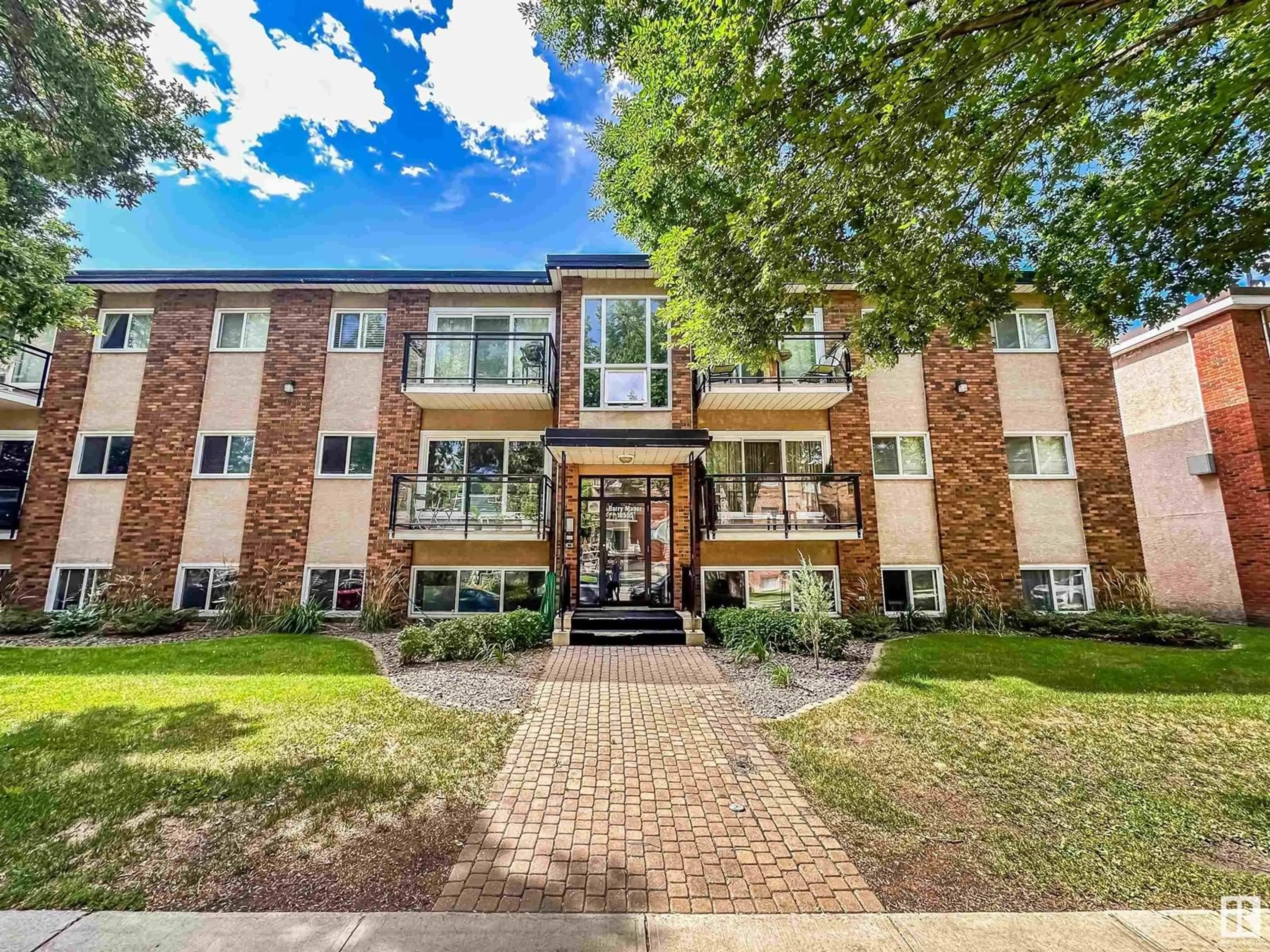 Home with brick exterior material, unknown for #101 - 10555 83 AV, Edmonton Alberta T6E2E1