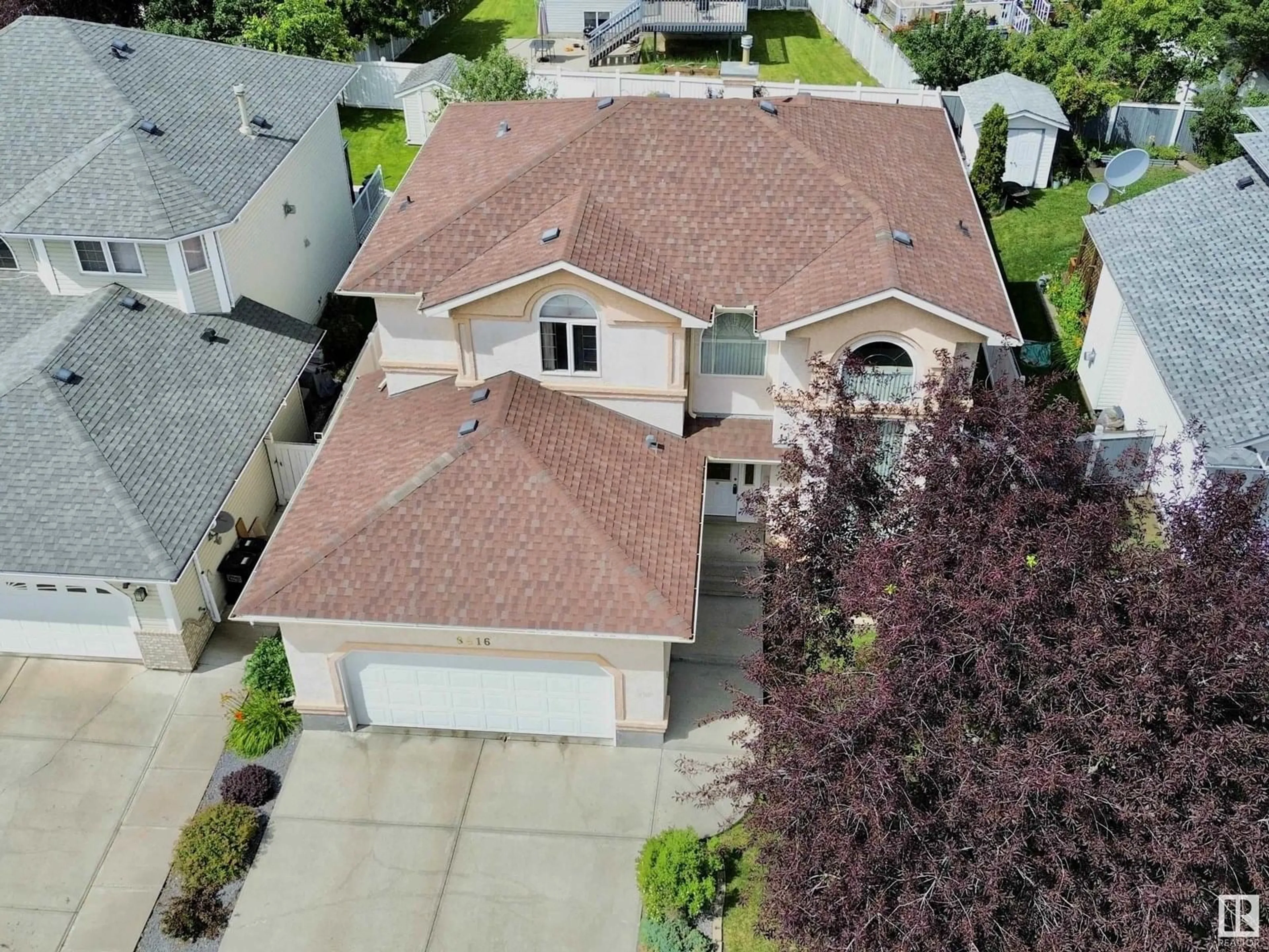A pic from outside/outdoor area/front of a property/back of a property/a pic from drone, street for 8416 160A AV, Edmonton Alberta T5Z3K2