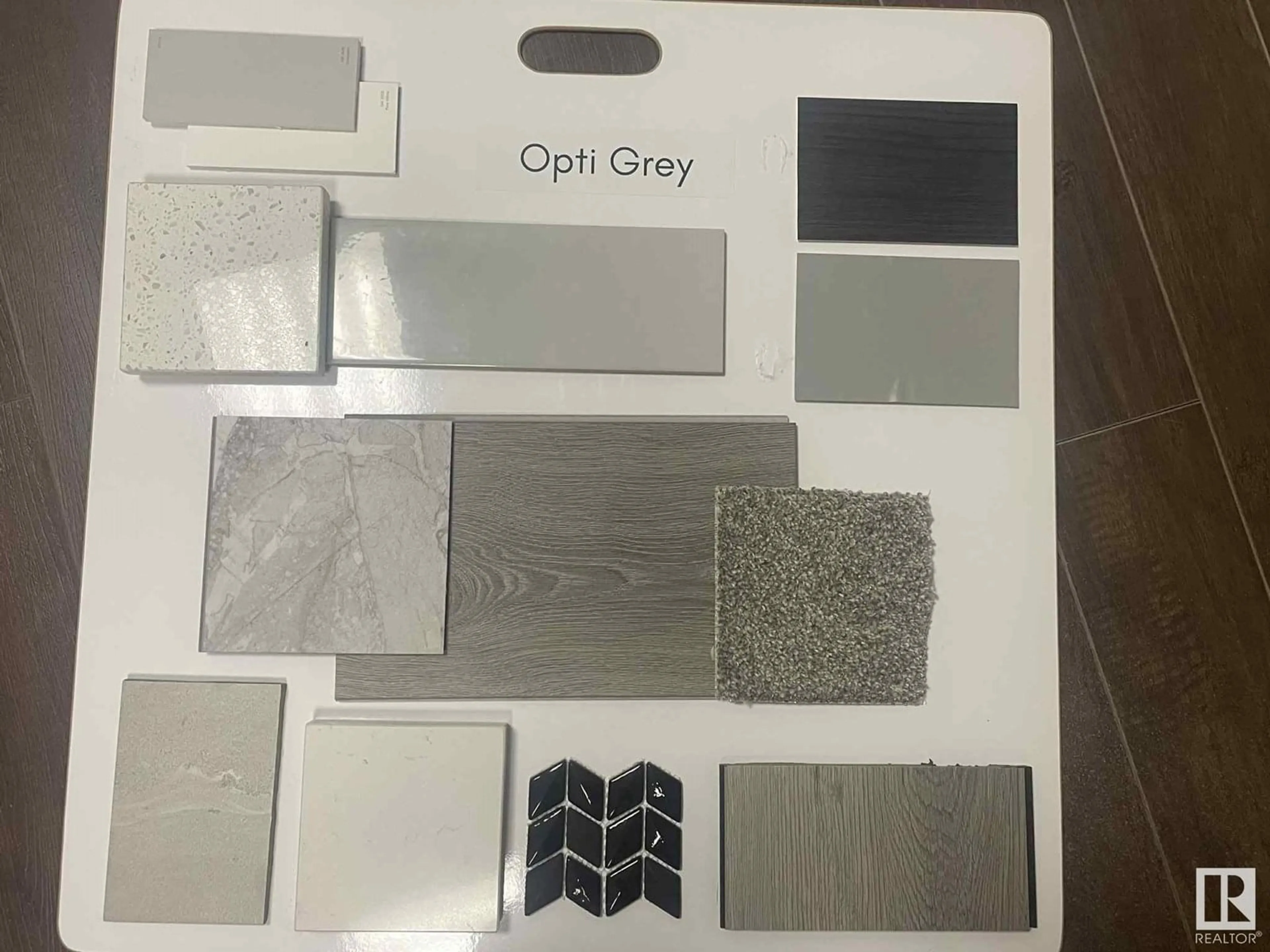 Home with vinyl exterior material, street for 84 PENN PL, Spruce Grove Alberta T7X2W7