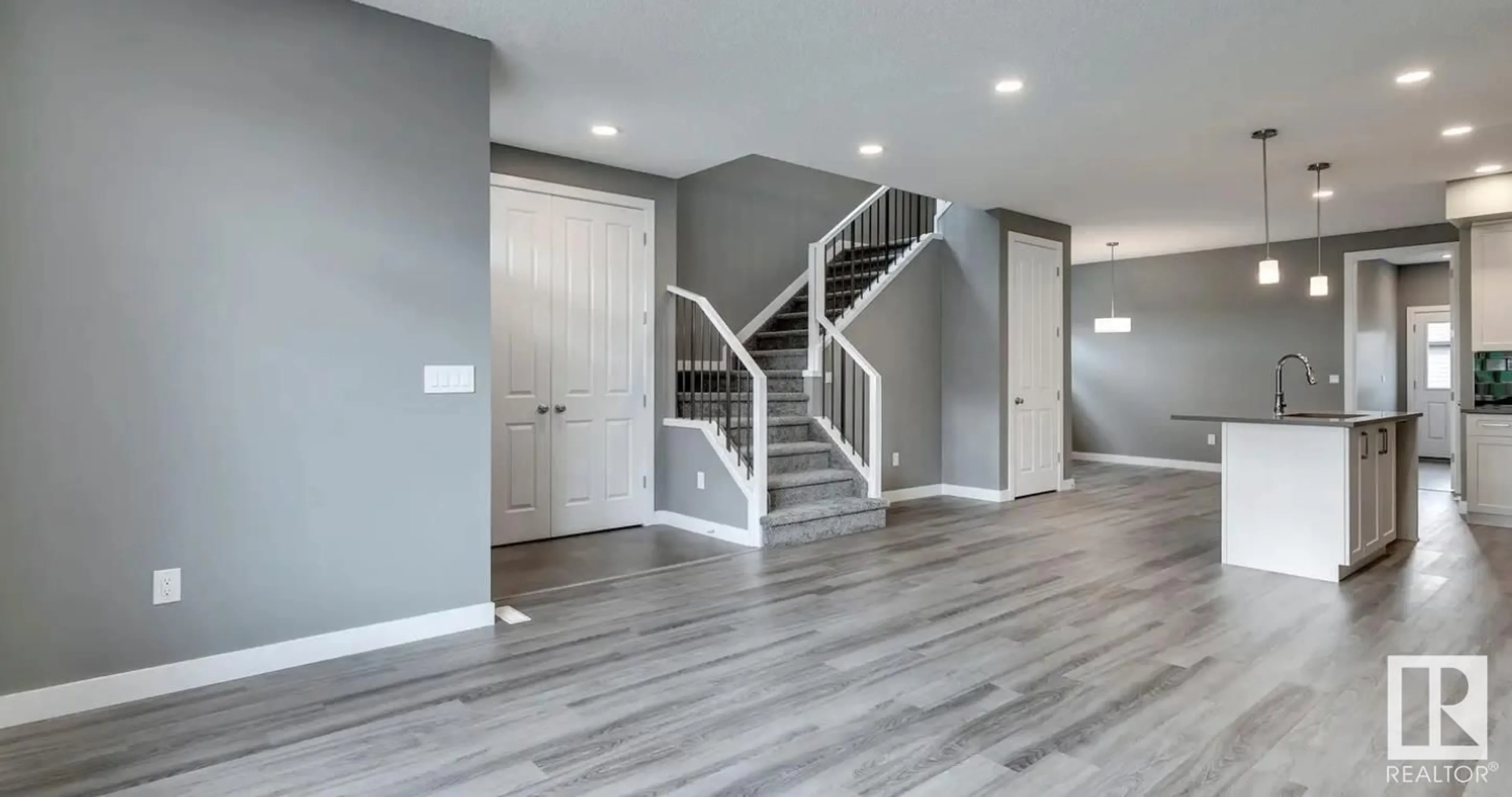 Indoor entryway for 5412 69 ST, Beaumont Alberta T4X2Z7