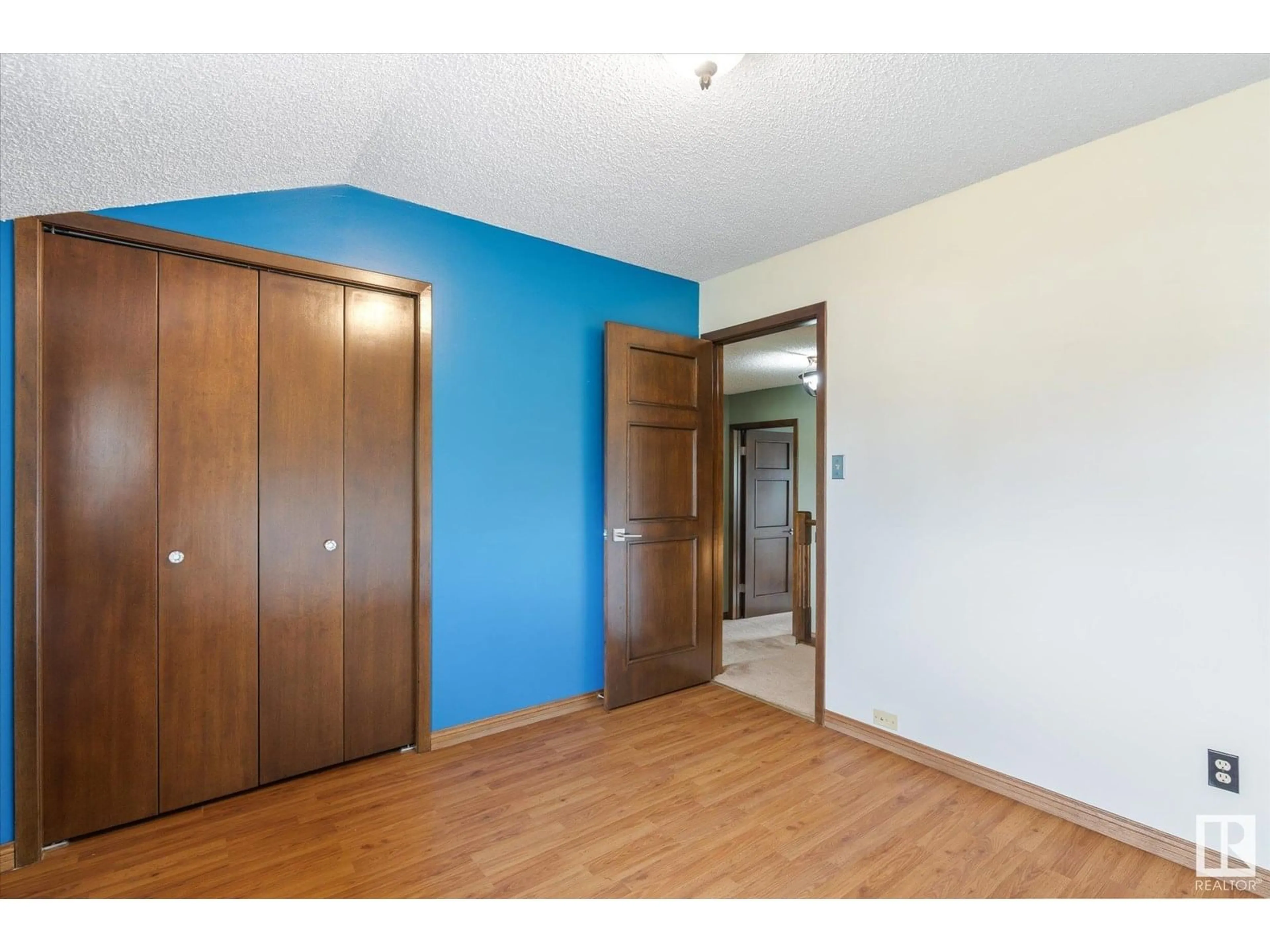 Unknown for 17524 55 AV, Edmonton Alberta T6M1G6