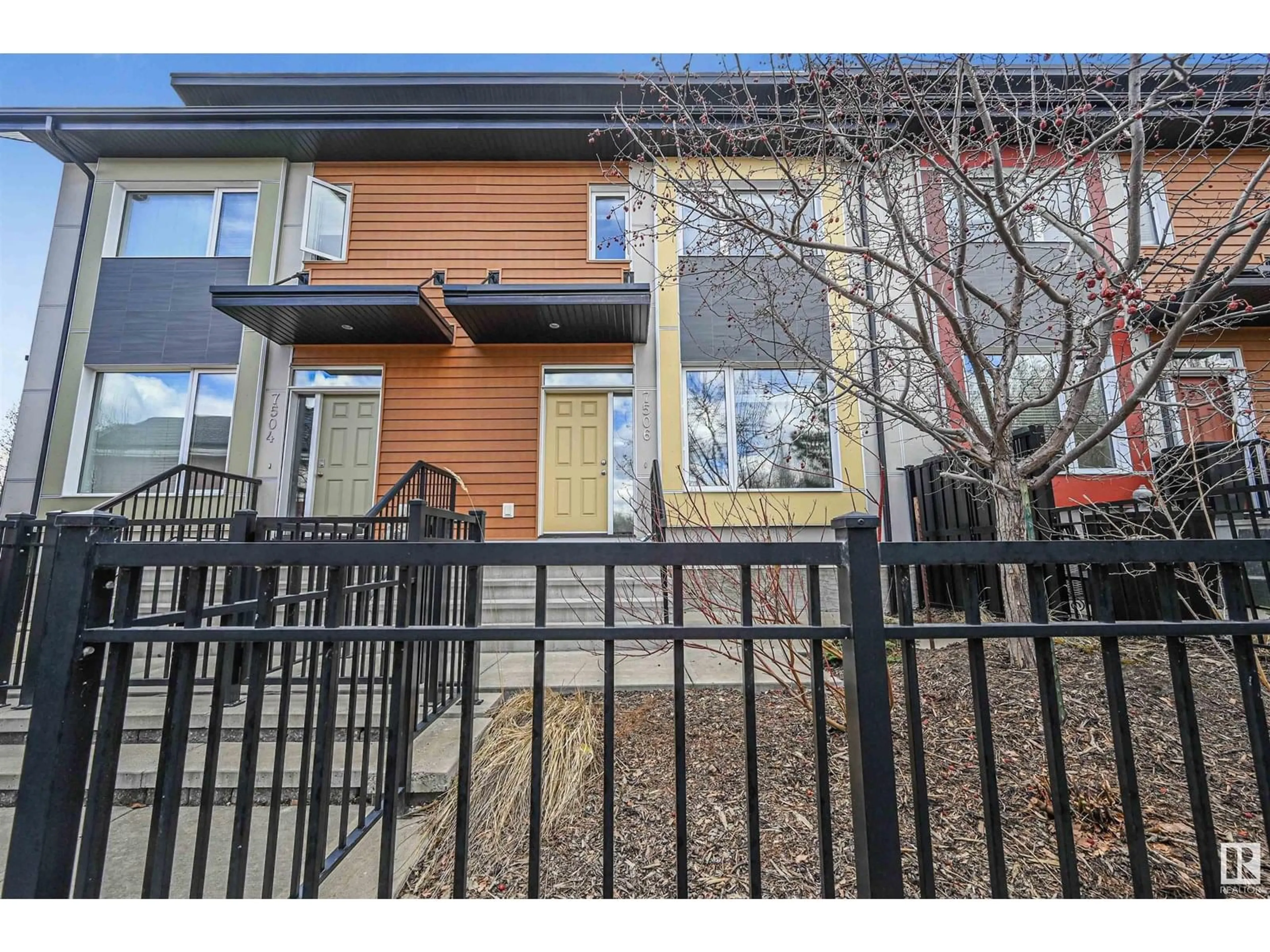 Unknown for NW - 7506 MAY CM, Edmonton Alberta T6R0G9