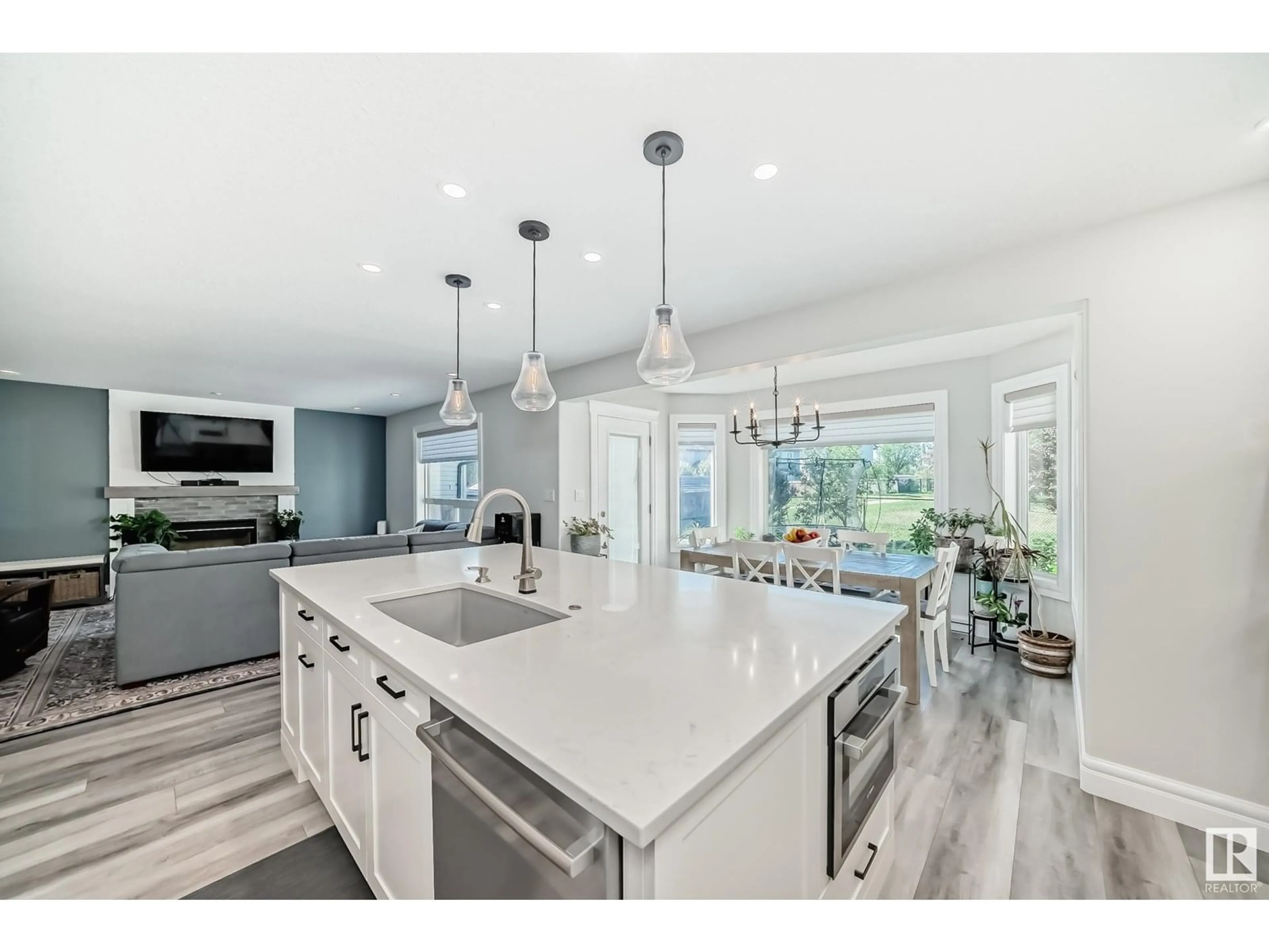 Open concept kitchen, ceramic/tile floor for 61 SUMMERCOURT TC, Sherwood Park Alberta T8H2W1