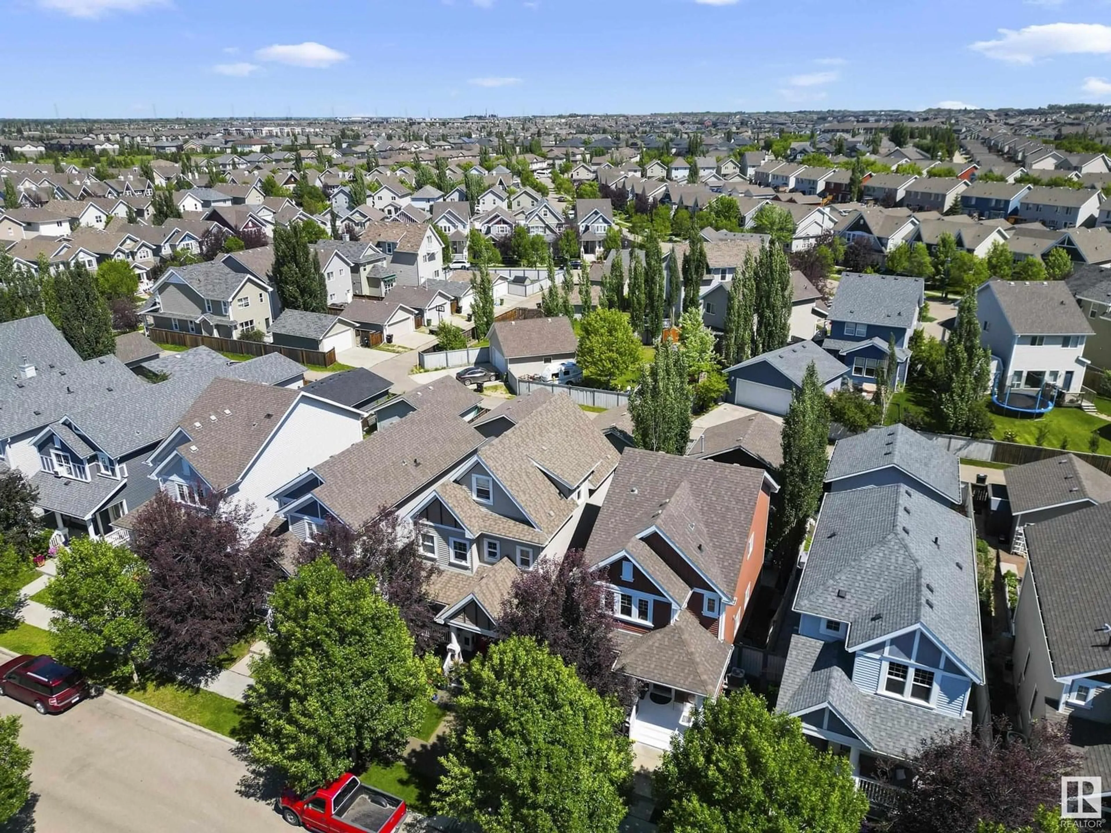 A pic from outside/outdoor area/front of a property/back of a property/a pic from drone, street for 2035 74 ST, Edmonton Alberta T6X0V7
